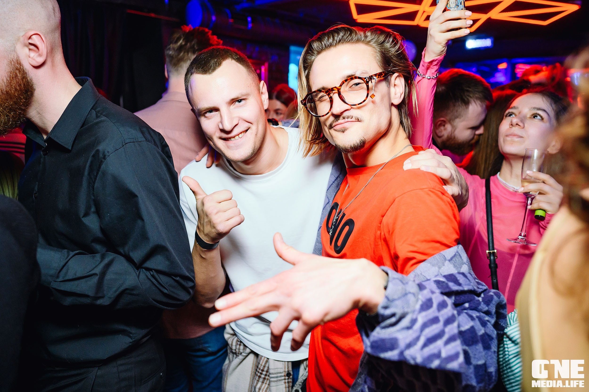 День Рождения SECRET.BARa. One Media Life: фоторепортажи, фотоотчеты с мероприятий и заведений