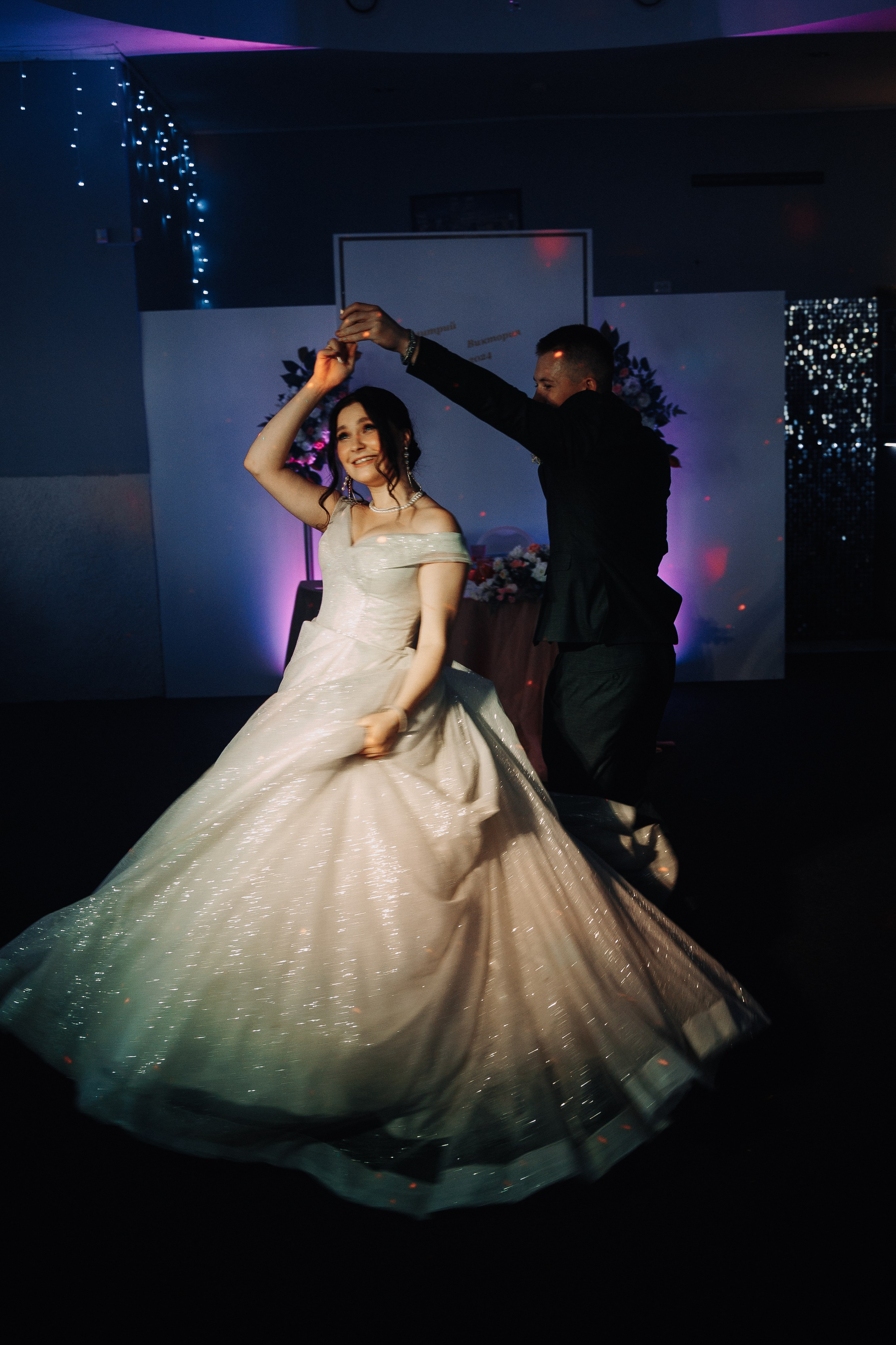 Дмитрий и Виктория. Свадебный и семейный фотограф в г. Волхов Алексей Кочерыжкин