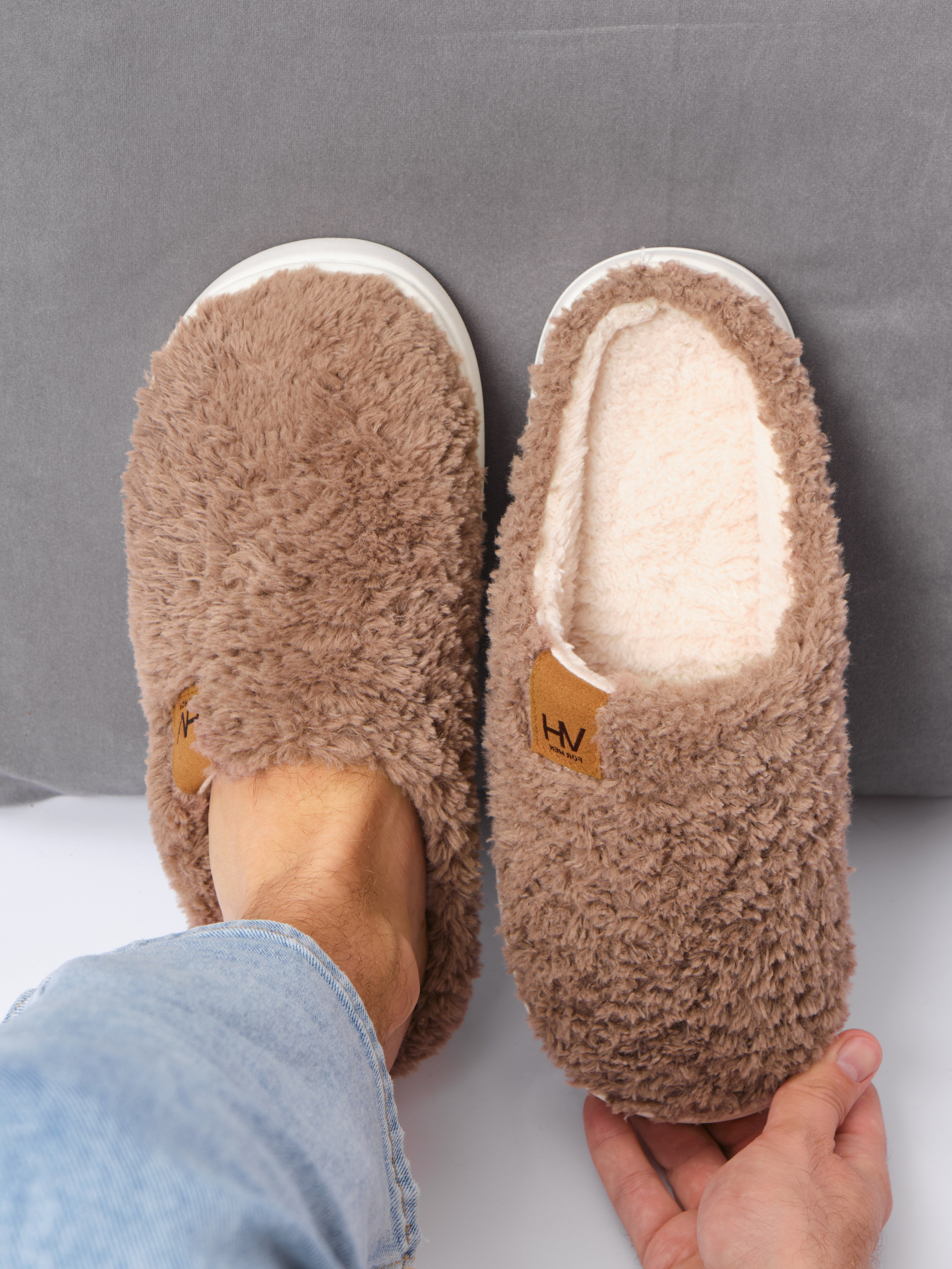 Домашние тапочки. Фотостудия для Wildberries Ozon