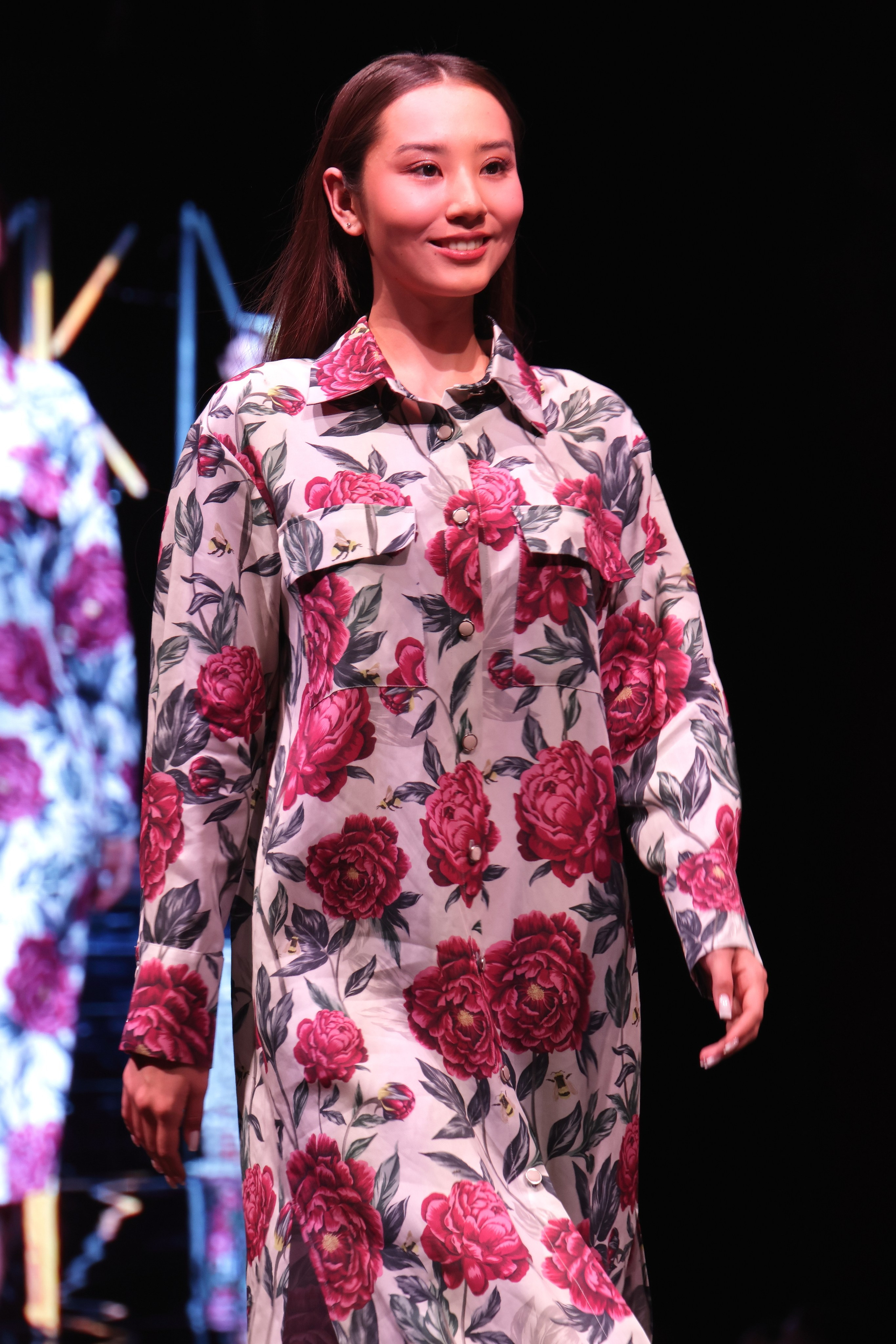 Показ одежды бренда VARVARA на Московском Конкурсе Молодых Модельеров (МКММ)