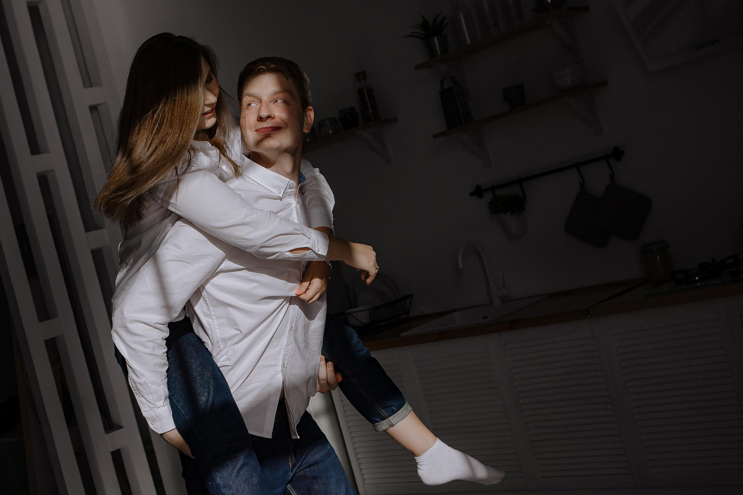 Чувственная фотосъемка лав-стори в Санкт-Петербурге