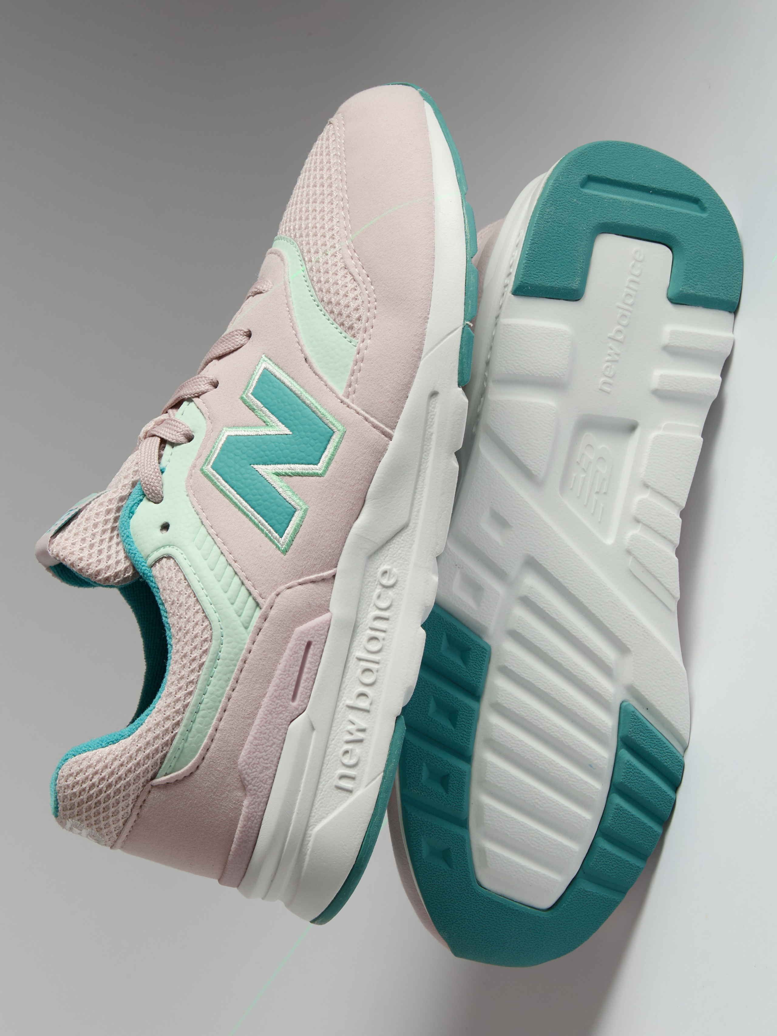 Предметный фотограф в Москве Евгений Шубин