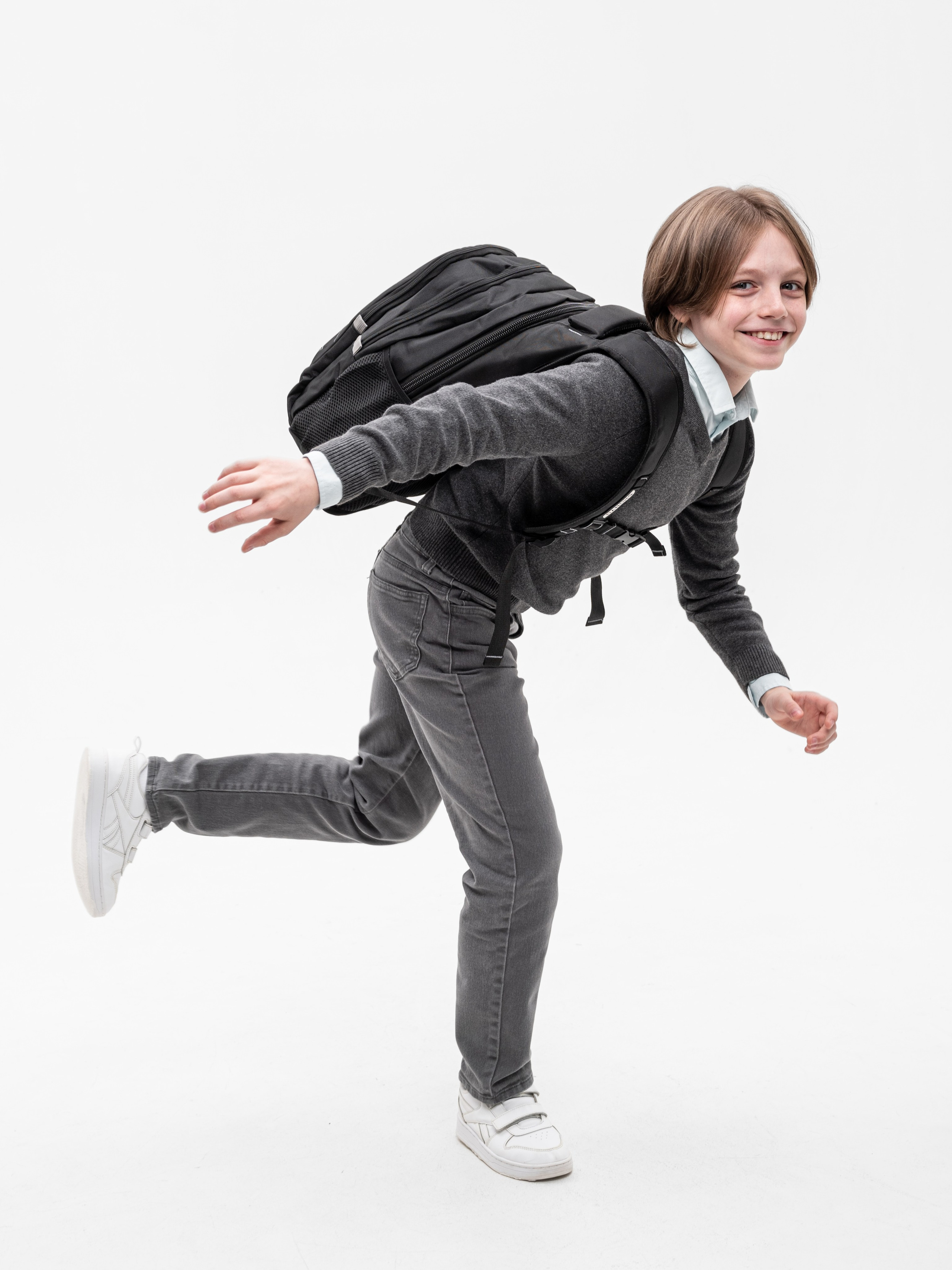 Рюкзаки школьные. Предметный фотограф, фото для маркетплейсов Пятигорск, КМВ