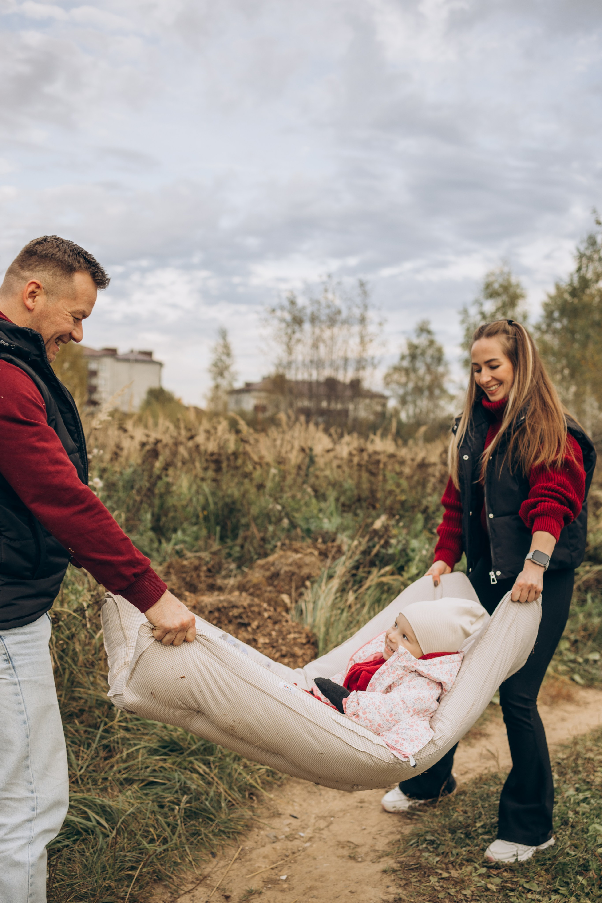 Летучий змей-семейная (4.10.2025 г.) г. Жуков (Калужская обл.). Надежда Стар семейный и церковный фотограф в Жукове и Калужской области