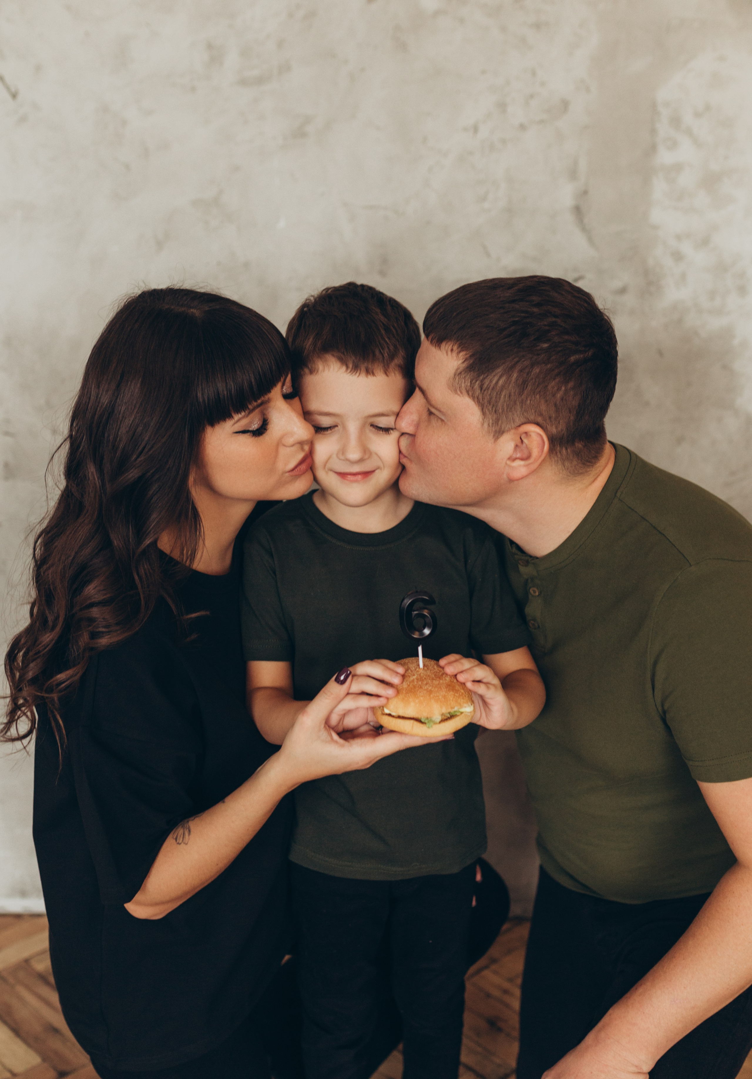 Юля, Вова и Тимочка. Фотограф Кемерово Анастасия Ларионова