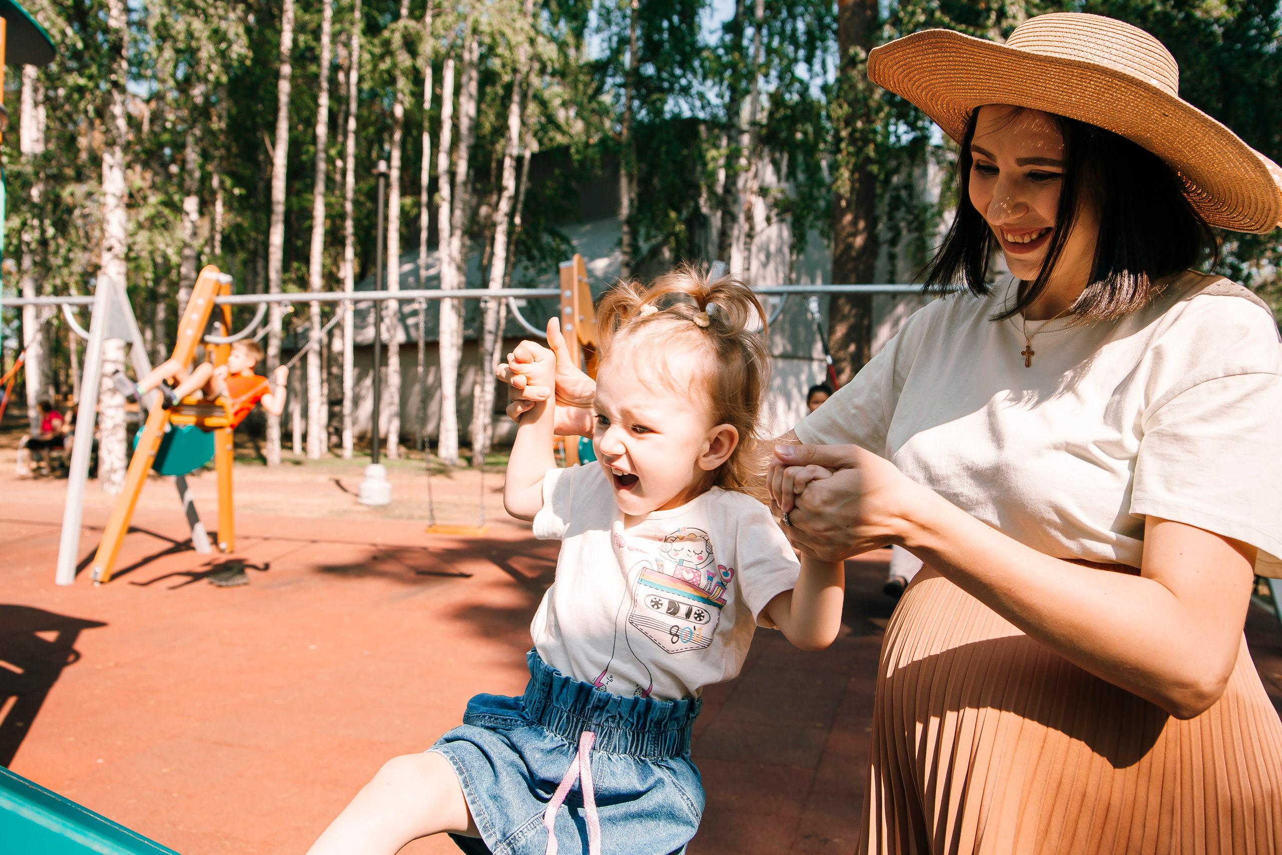 Прогулочная семейная фотосессия в Екатеринбурге. Свадебный, семейный фотограф, контент съёмка. Екатеринбург. Елена Граф