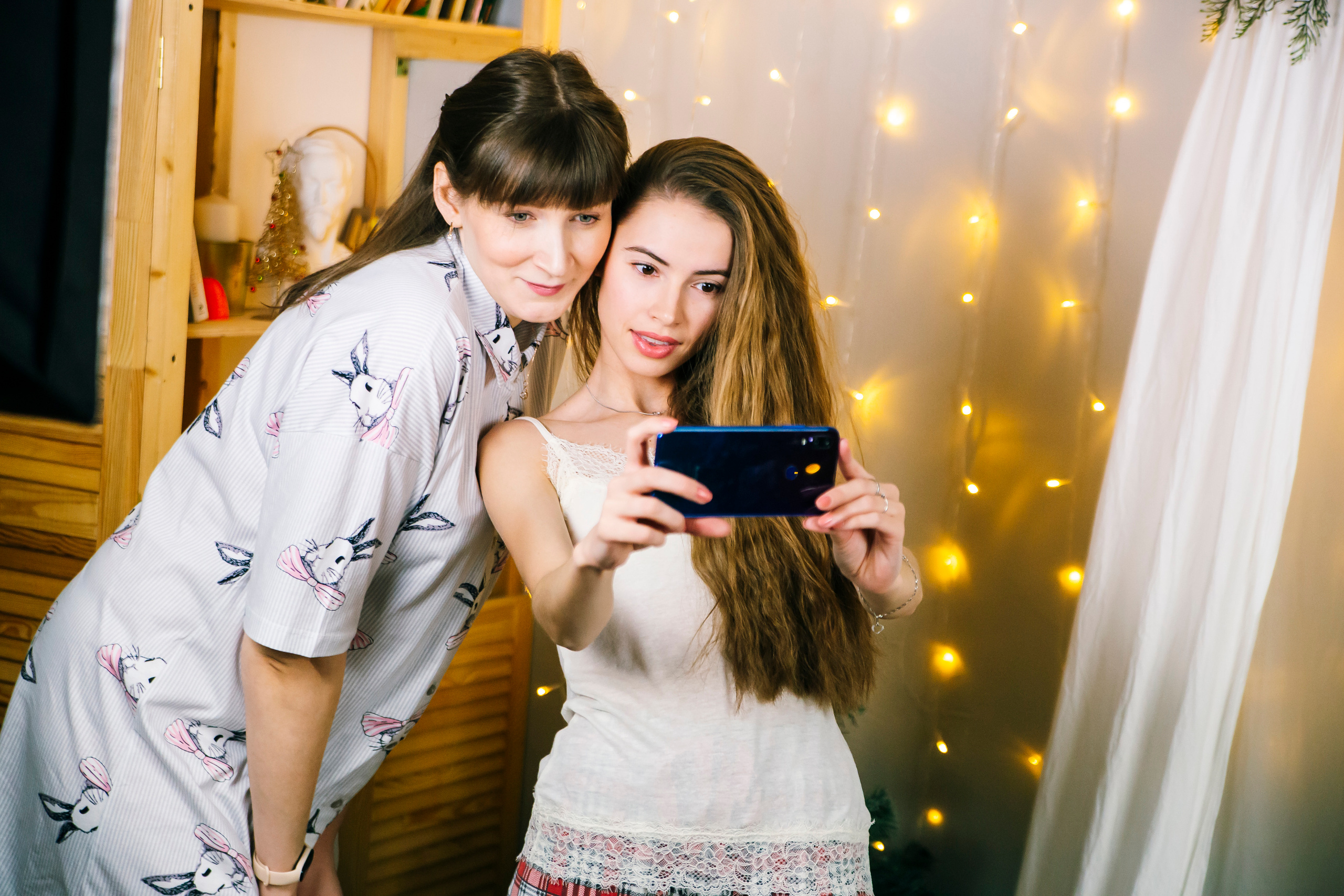 Фотосессия с подругой на новый год. Свадебный, семейный фотограф, контент съёмка. Екатеринбург. Елена Граф