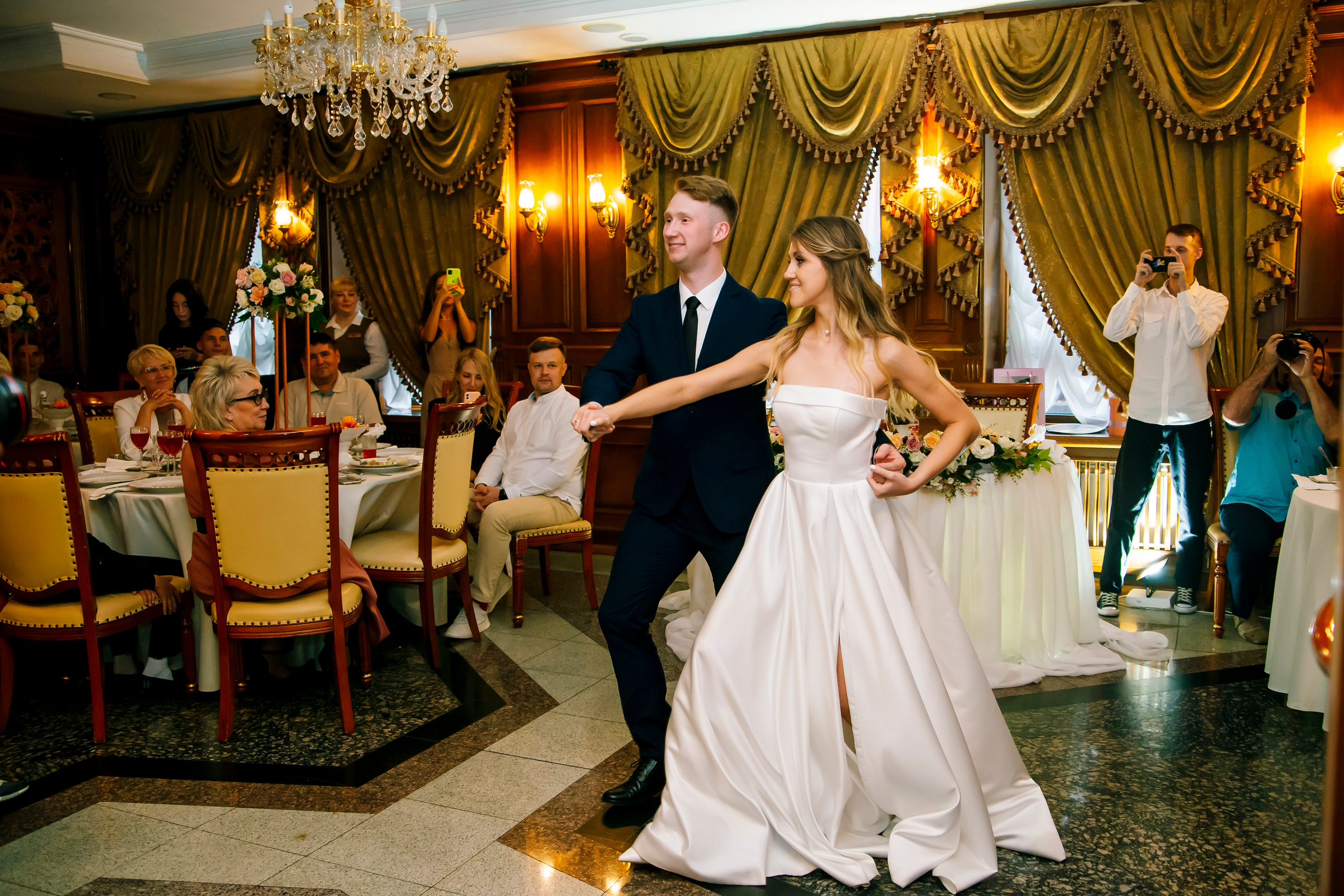 Фотосъёмка свадьбы. Анна и Дмитрий. Свадебный, семейный фотограф, контент съёмка. Екатеринбург. Елена Граф