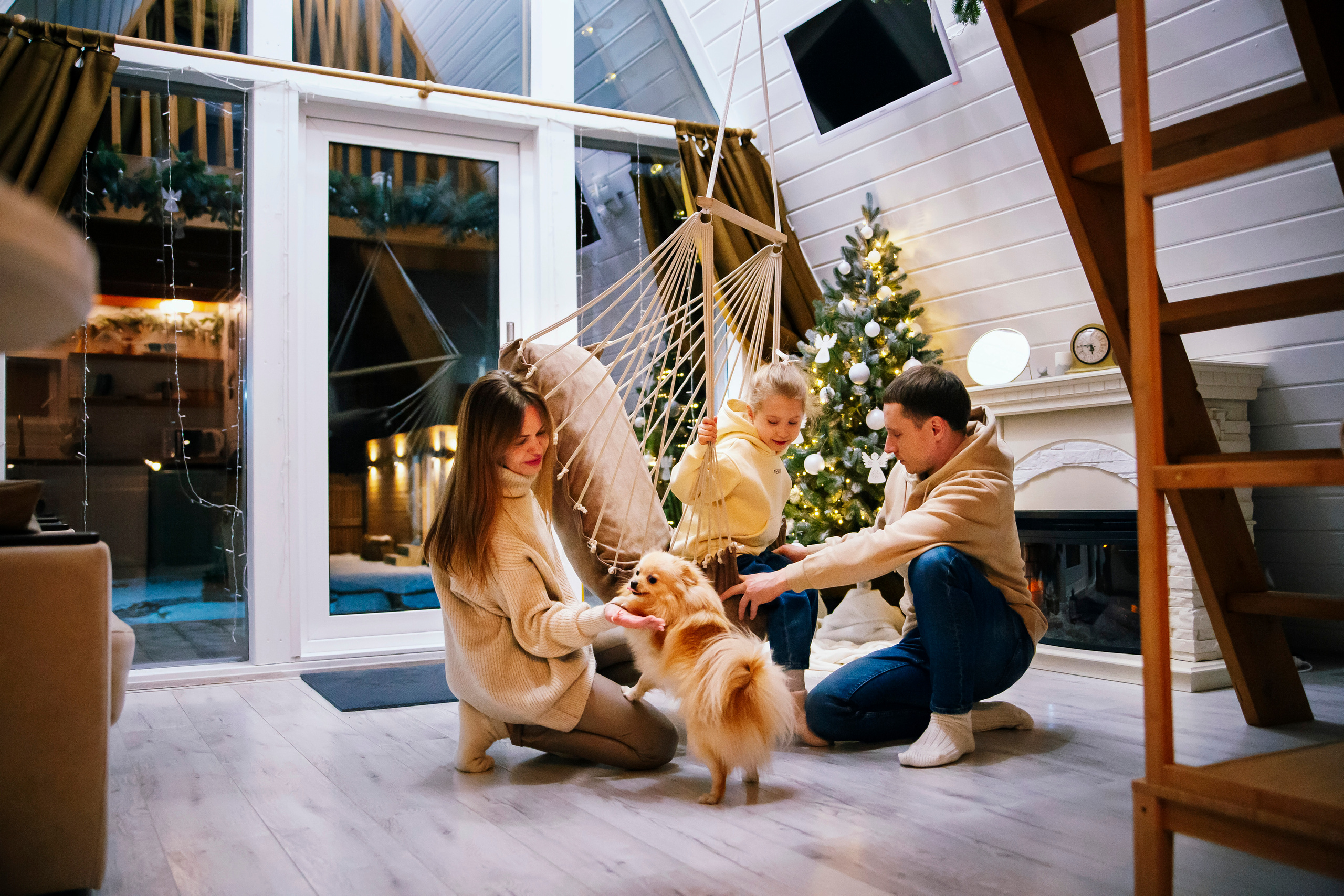 Новогодняя фотосессия в домике. Свадебный, семейный фотограф, контент съёмка. Екатеринбург. Елена Граф