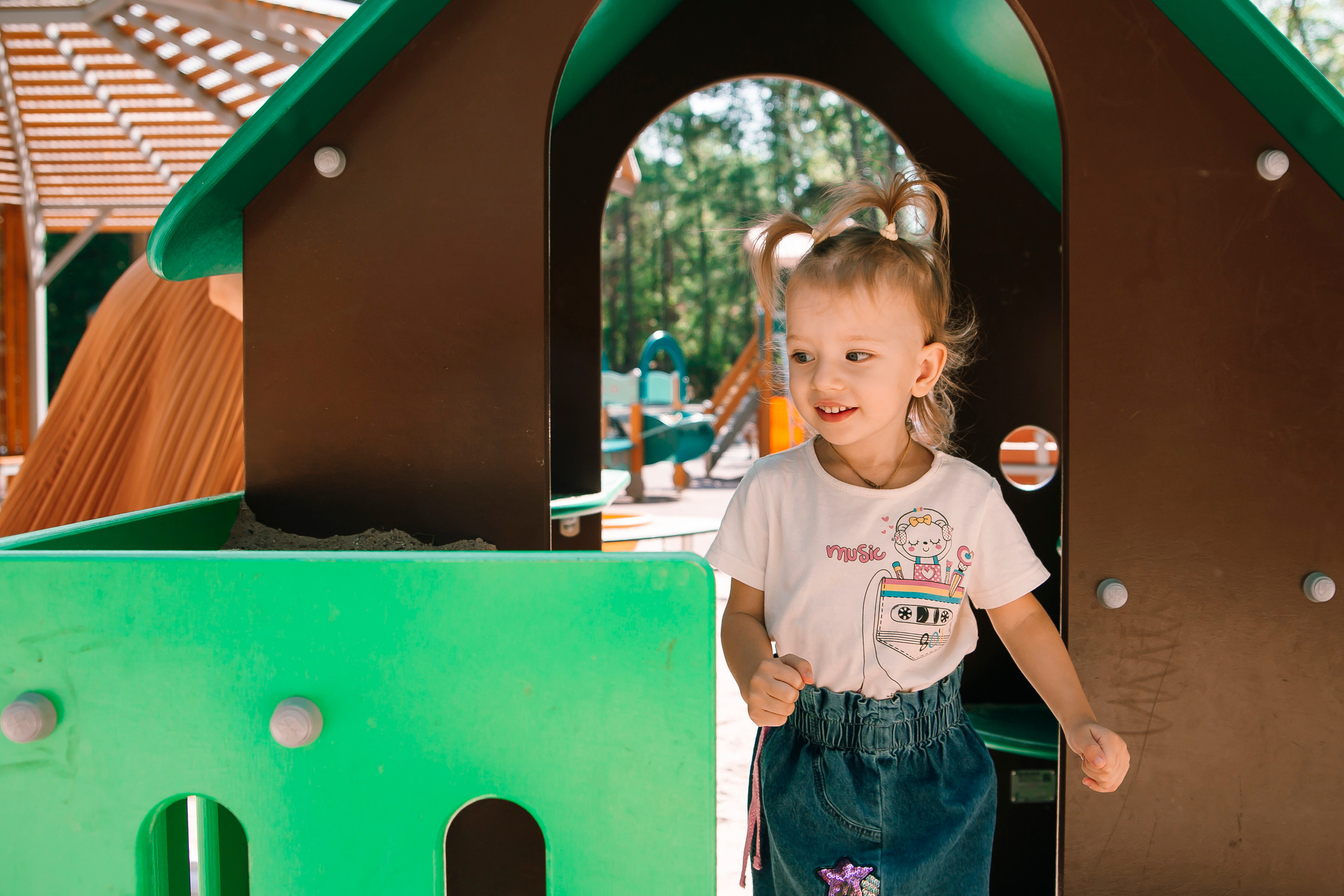 Прогулочная семейная фотосессия в Екатеринбурге. Свадебный, семейный фотограф, контент съёмка. Екатеринбург. Елена Граф