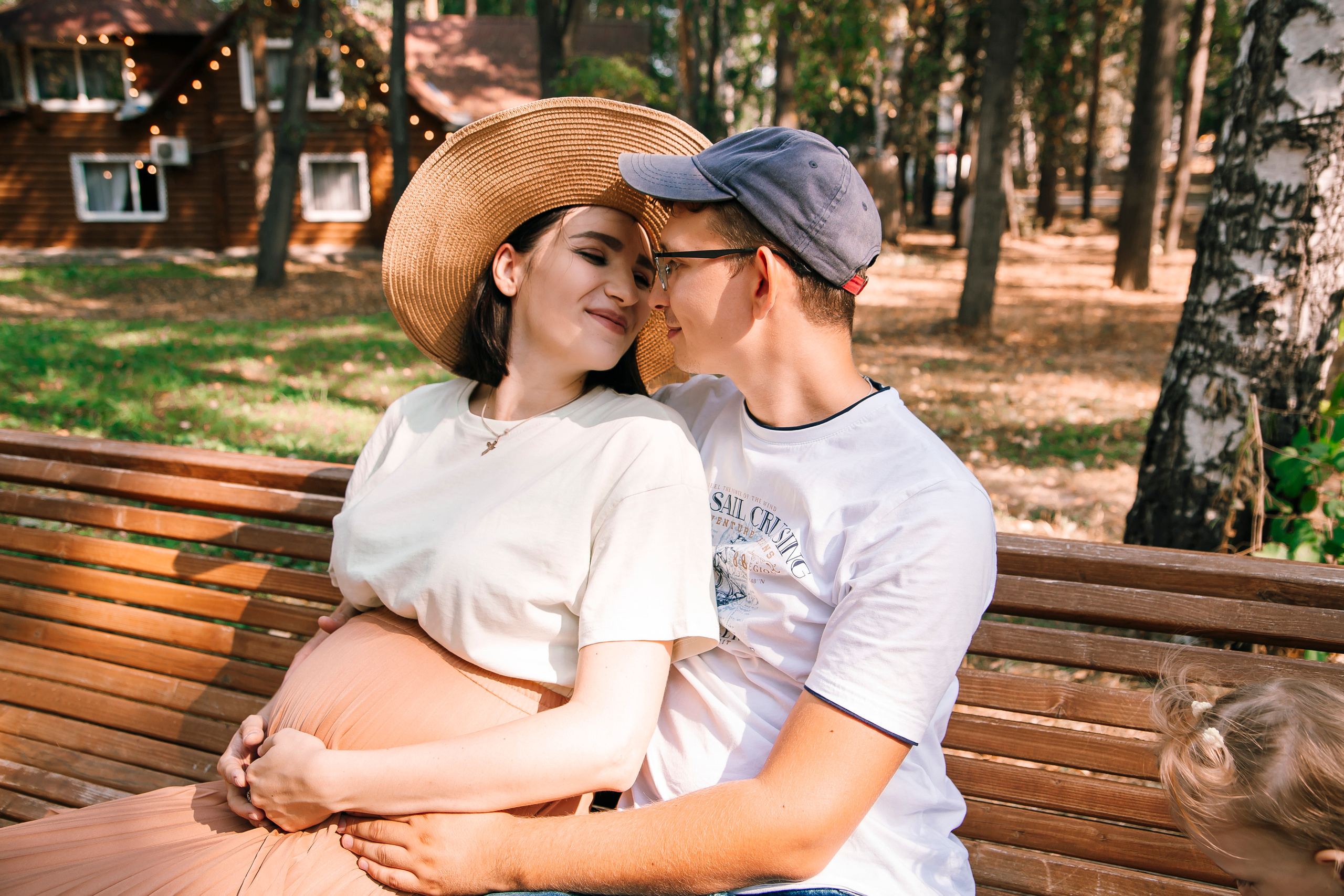 Прогулочная семейная фотосессия в Екатеринбурге. Свадебный, семейный фотограф, контент съёмка. Екатеринбург. Елена Граф