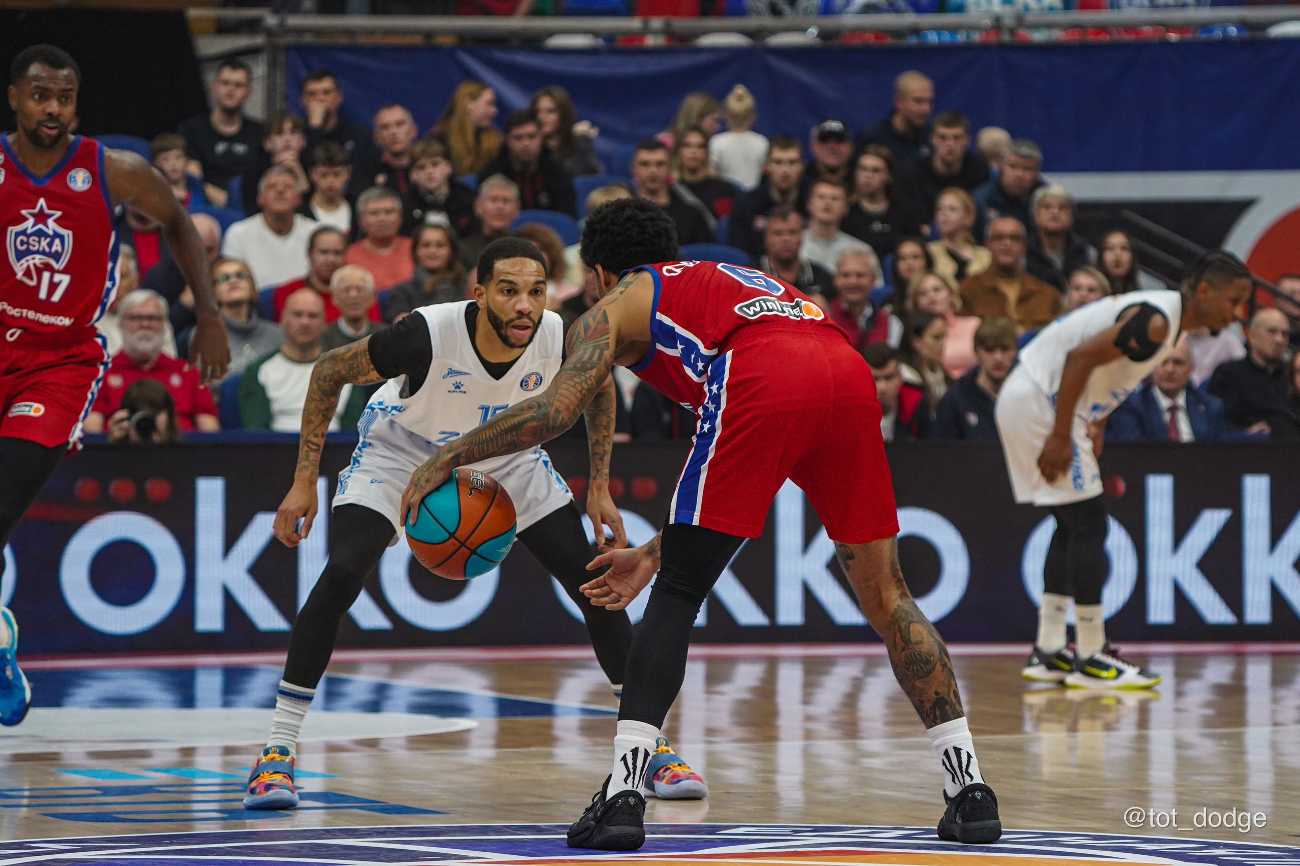 Баскетбол. ЦСКА-Зенит (13.10.24). Автомобильный фотограф Шакая Кирилл