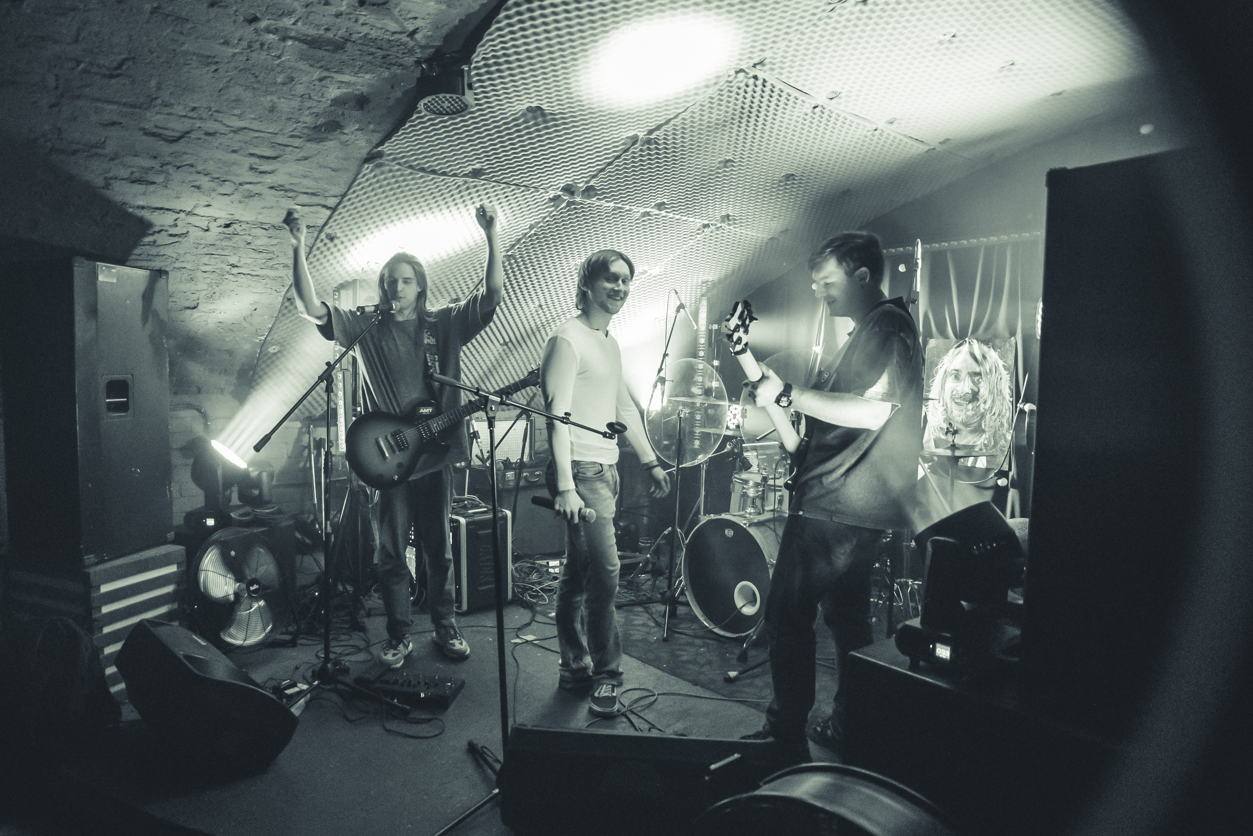 Праймал. 21.09.2025,Бар «Дело не в тебе». Фотограф Регина Крикунова г. Красноярск