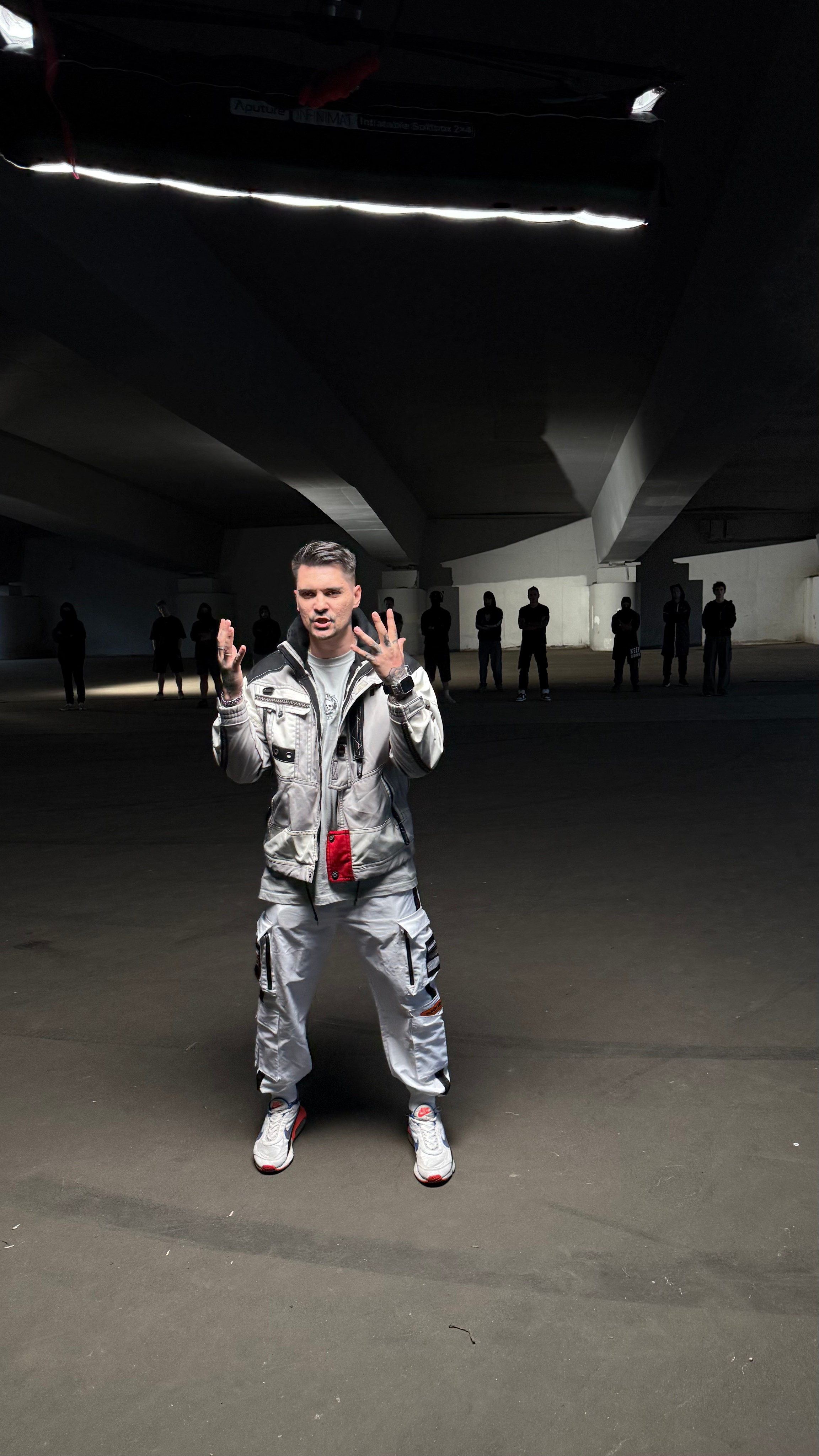 BACKSTAGE GALLERY. «MAK FLAME»