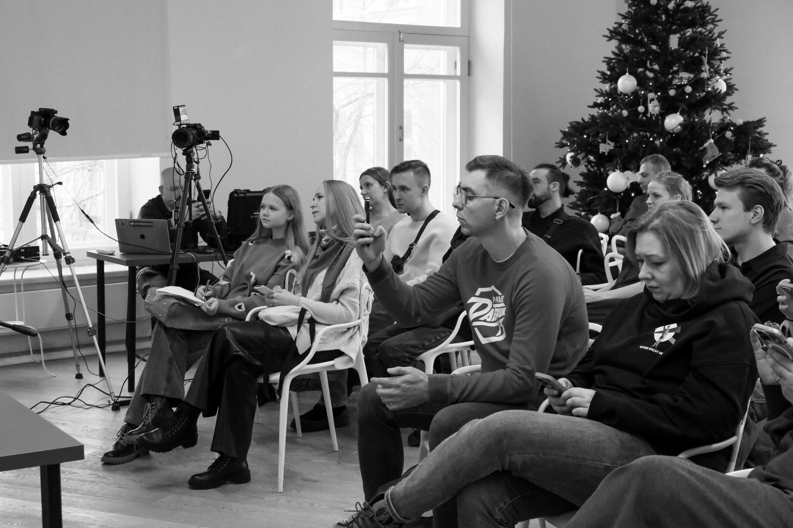 Прогулка с архитектором на диване: жилой комплекс «Садовые кварталы». Михаил Мулач | Архитектурный фотограф