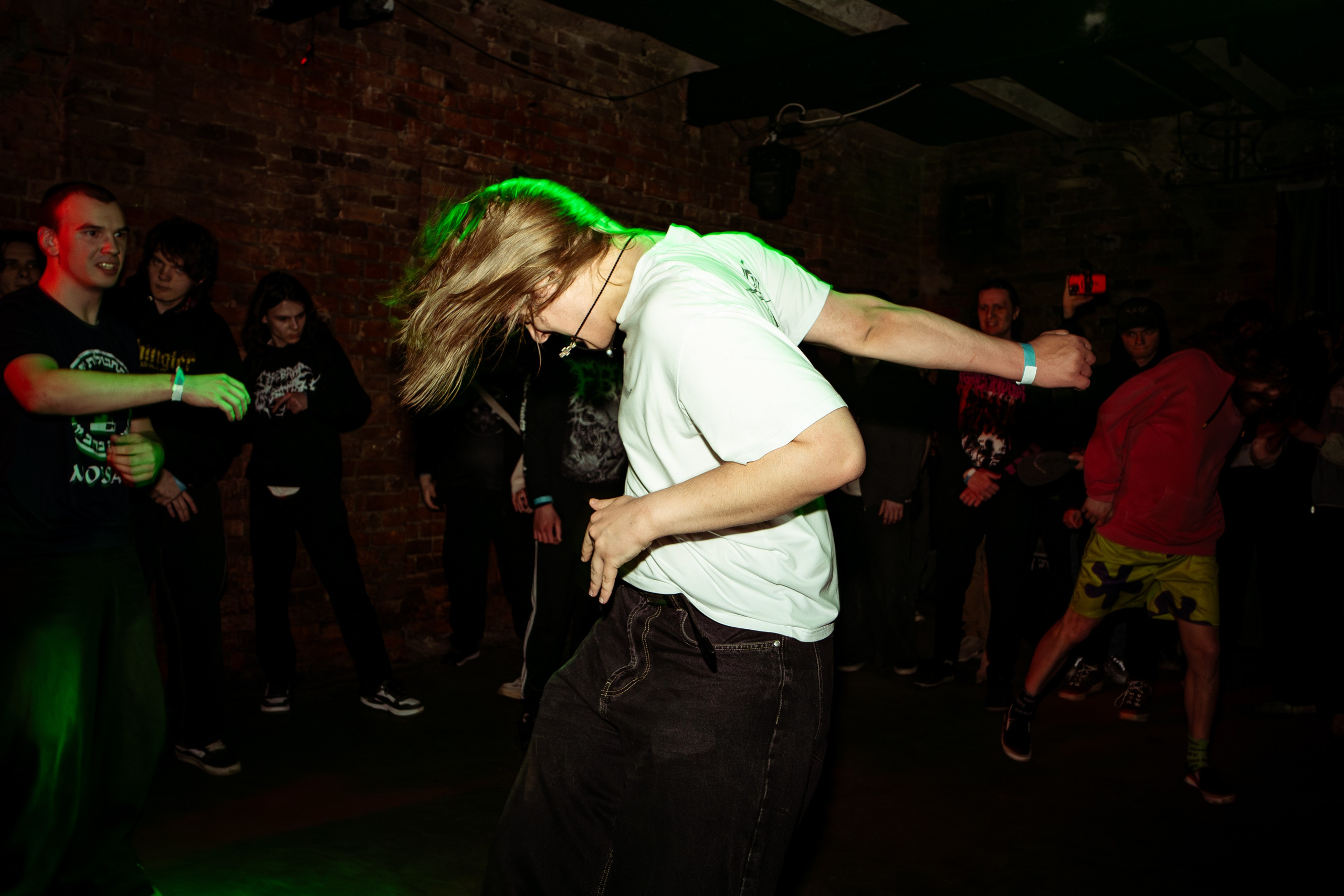 Sign off, Пять Сантиметров В Секунду, /brainrot/, Painfinder 17.04.2026. Репортажный фотограф в Москве Legiodot