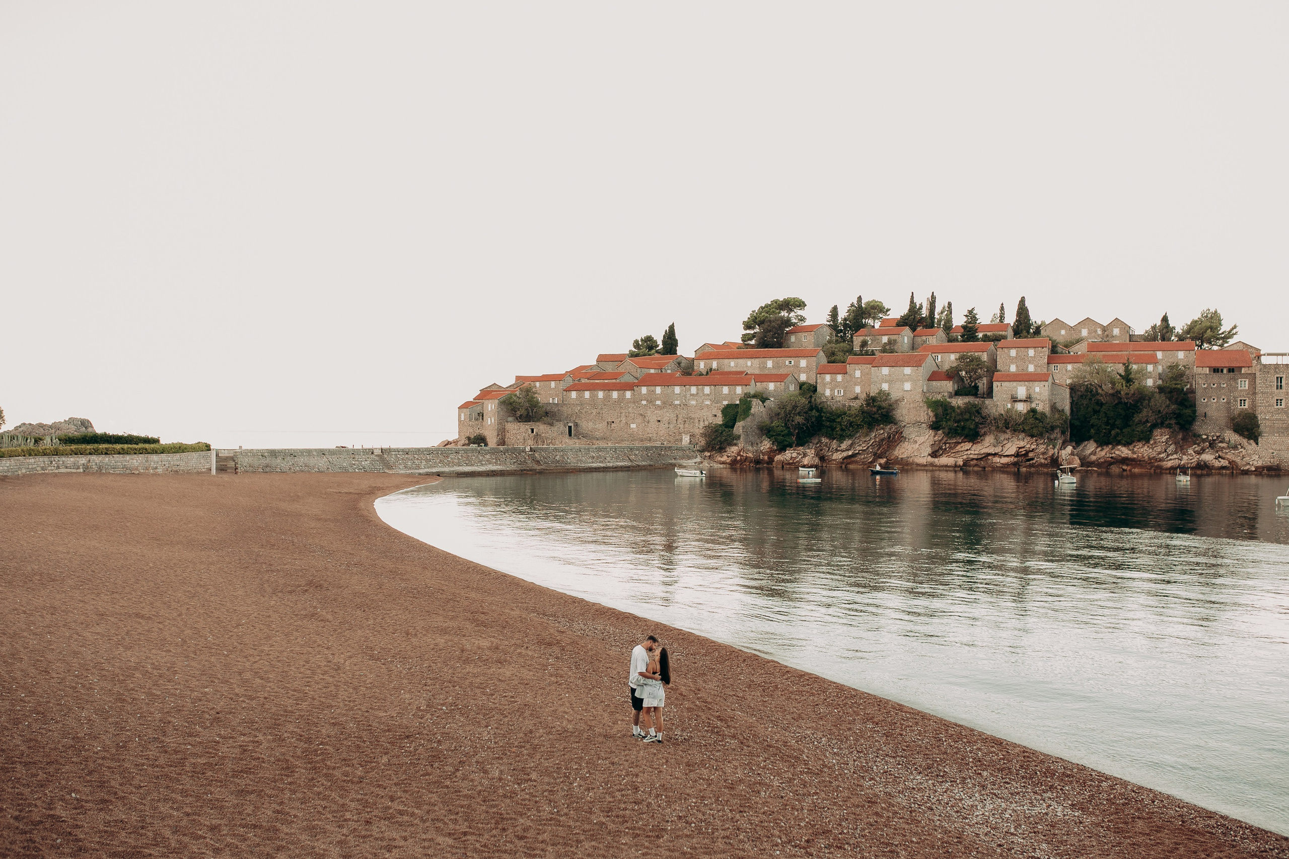 LOVE STORY (СВЕТИ СТЕФАН). Family, Women & Couples Photographer in Budva, Kotor, Herceg Novi, Perast & Coastal Montenegro