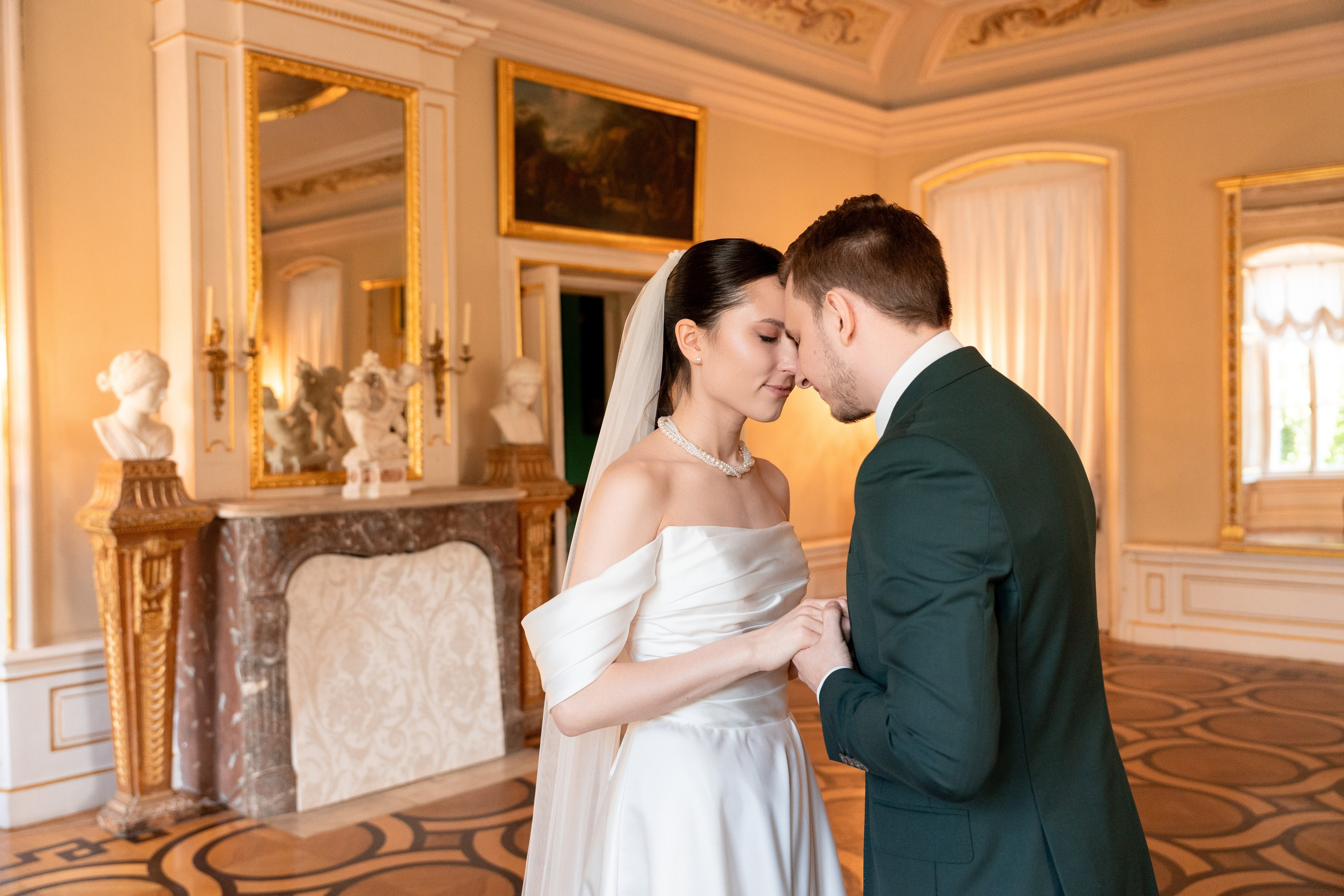 Влад и Илина в Кусково. Свадебный фотограф в Москве Анна Полушина