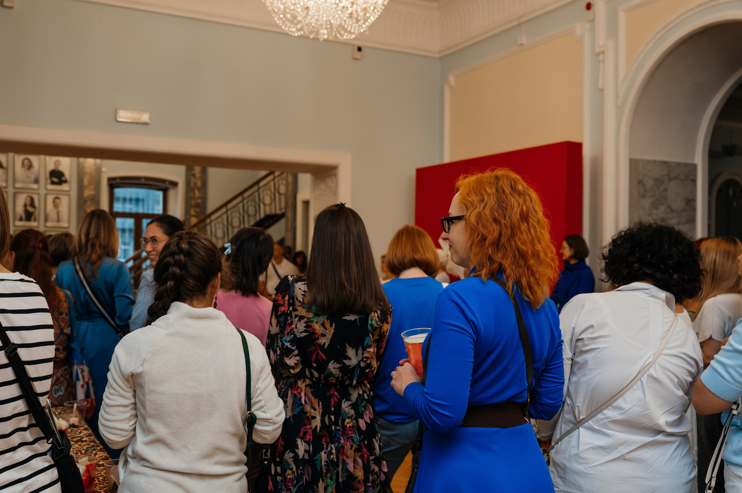 Открытие выставки Кати Васильевой в Молодежном театре. Wedding and family photographer USA