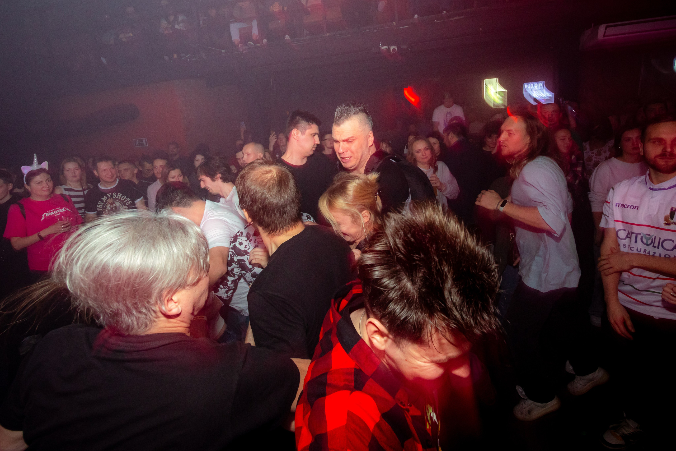 Джинсы тарковского. Фотограф Елена Богачева (lenalena_na_na_na)