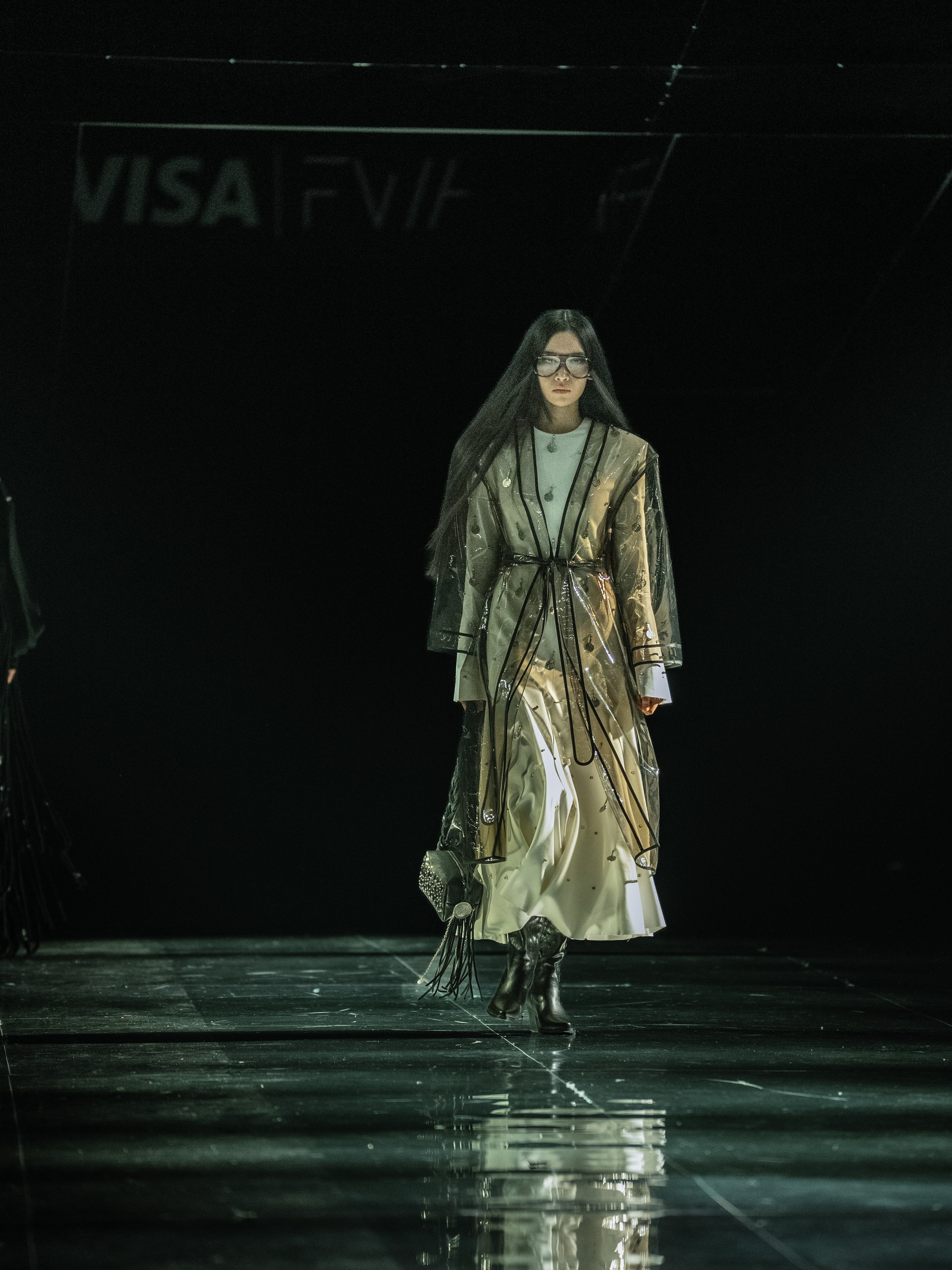 Visa Fashion Week Almaty Pre-Fall 2026 April Leonid Zherebtsov. Сайт Алматинского НЮ АРТ, будуар и фэшн фотографа Дениса Карпенко