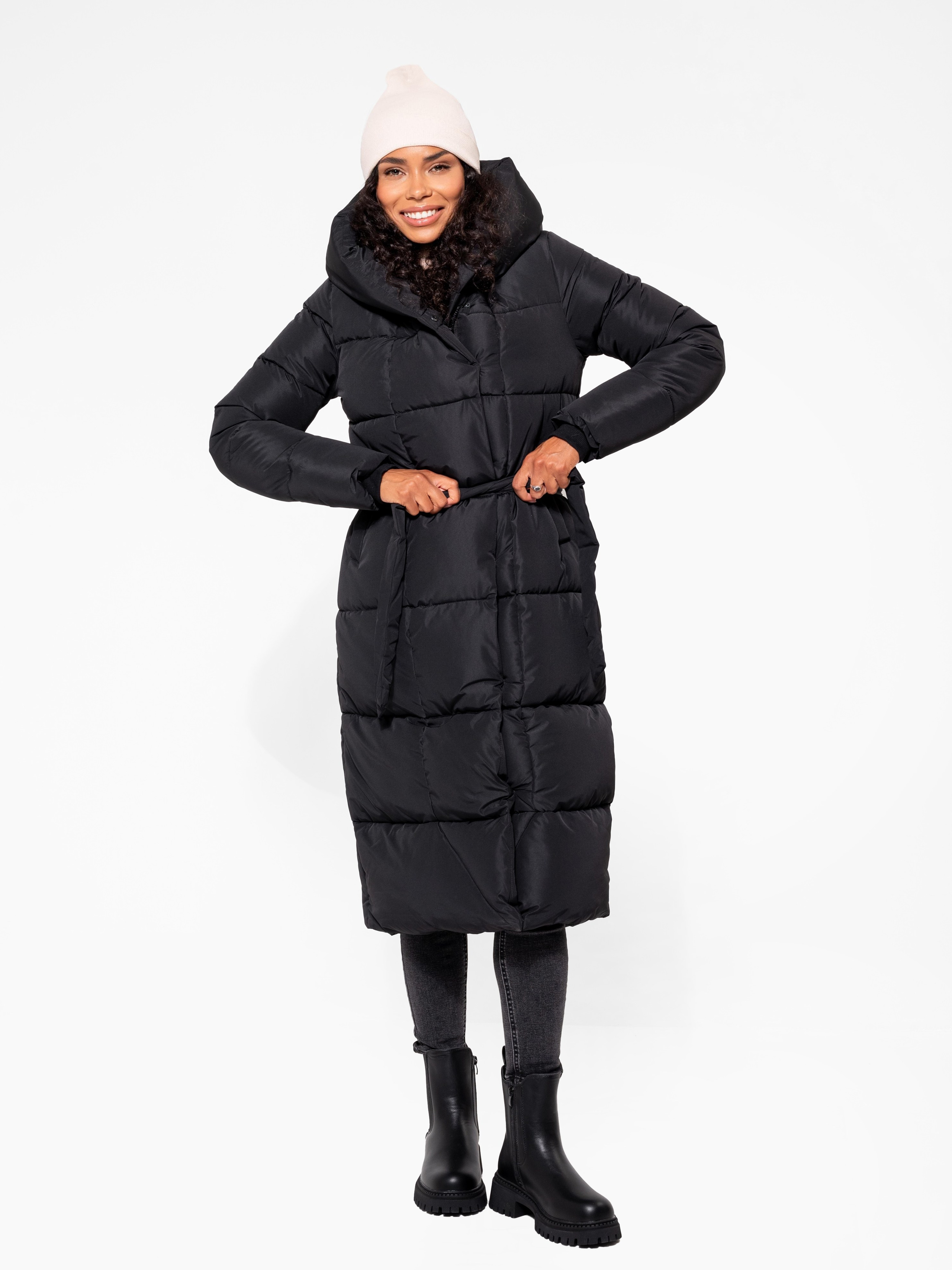 Джина. ТМ Продакшн — Съемка для маркетплейсов в Москве