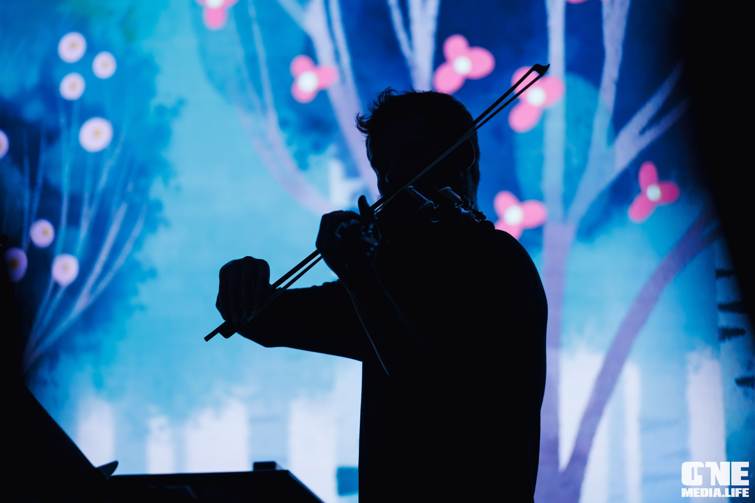 Фоторепортаж из Янтарь Холла. One Media Life: фоторепортажи, фотоотчеты с мероприятий и заведений