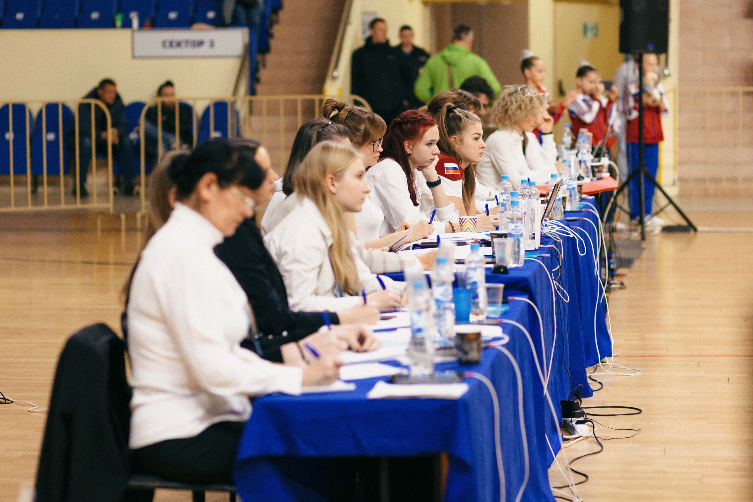 «Смоленские узоры» Чемпионат по спортивной аэробике. Спортивный фотограф Александр Васильев. RG и AGG