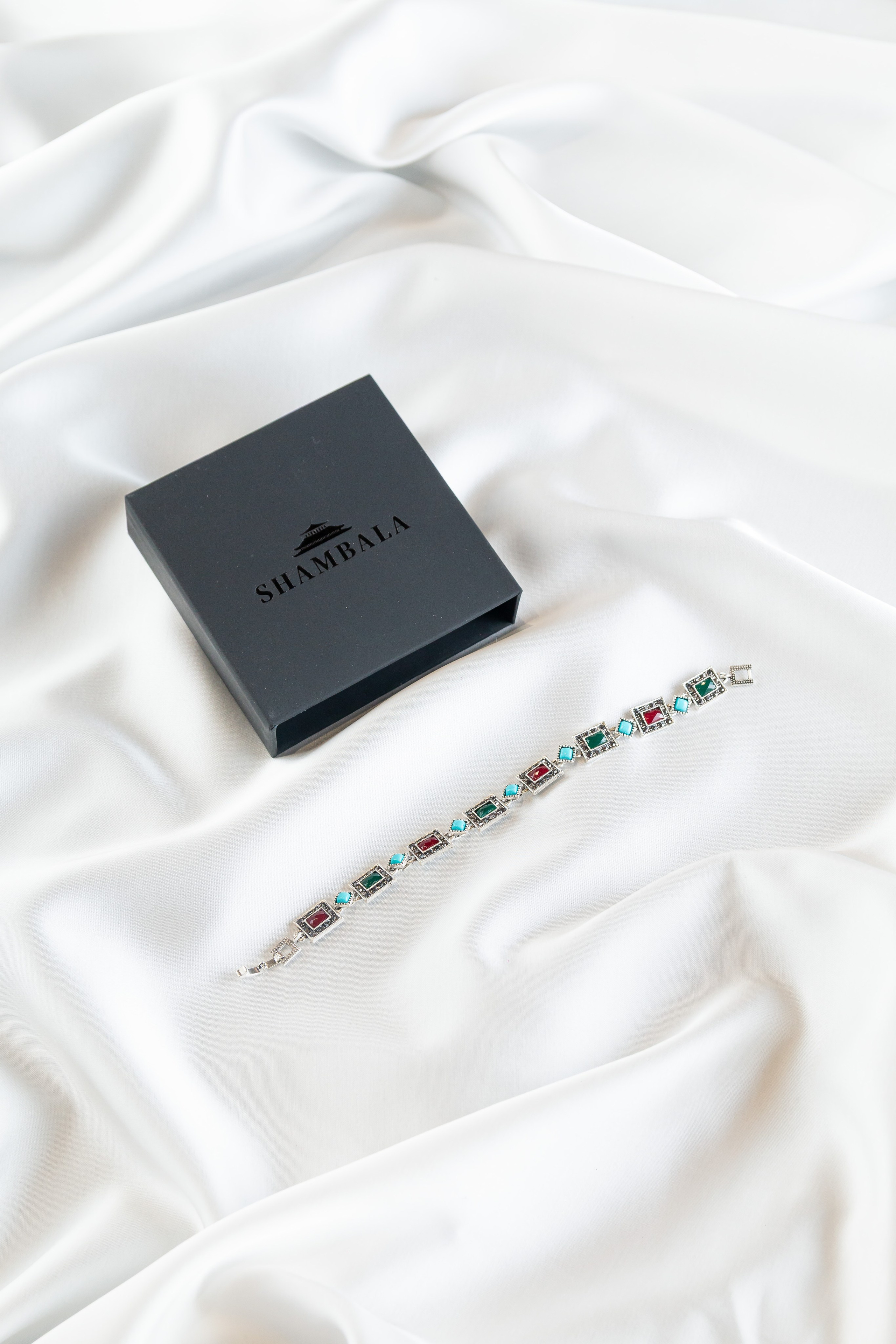 Shambala. Александр Стряпунин — предметный фотограф в Улан-Удэ