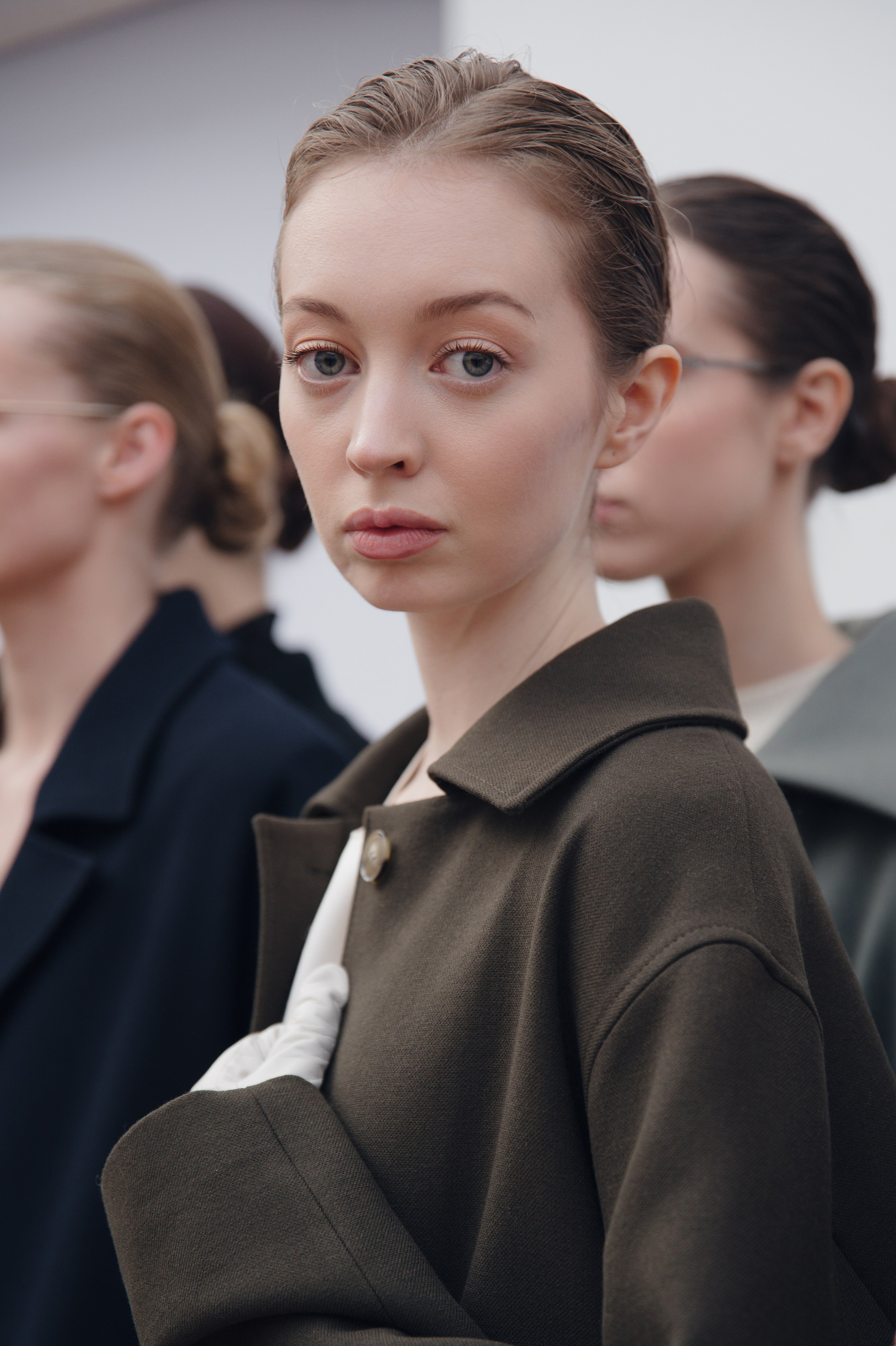 Бекстейдж показа «Новые Имена» собака.ru|ДЛТ. Портретный и репортажный фотограф в Санкт-Петербурге