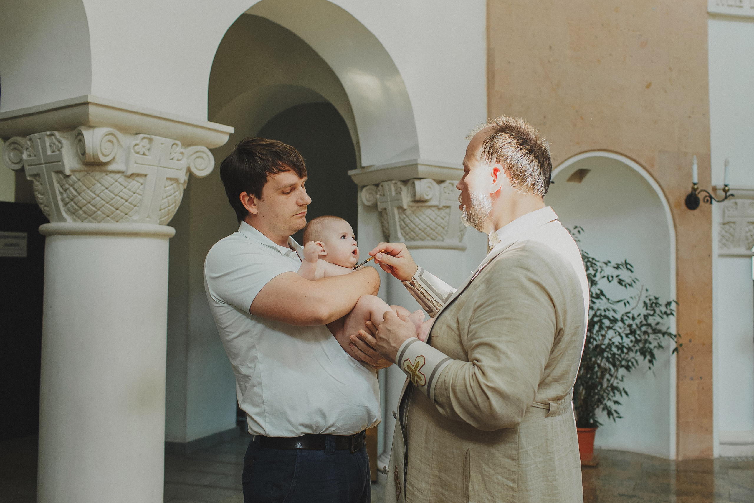 Фотосъемка таинства крещения в Некрасовке. Фотограф в Москве и Люберцах Анна Ушакова