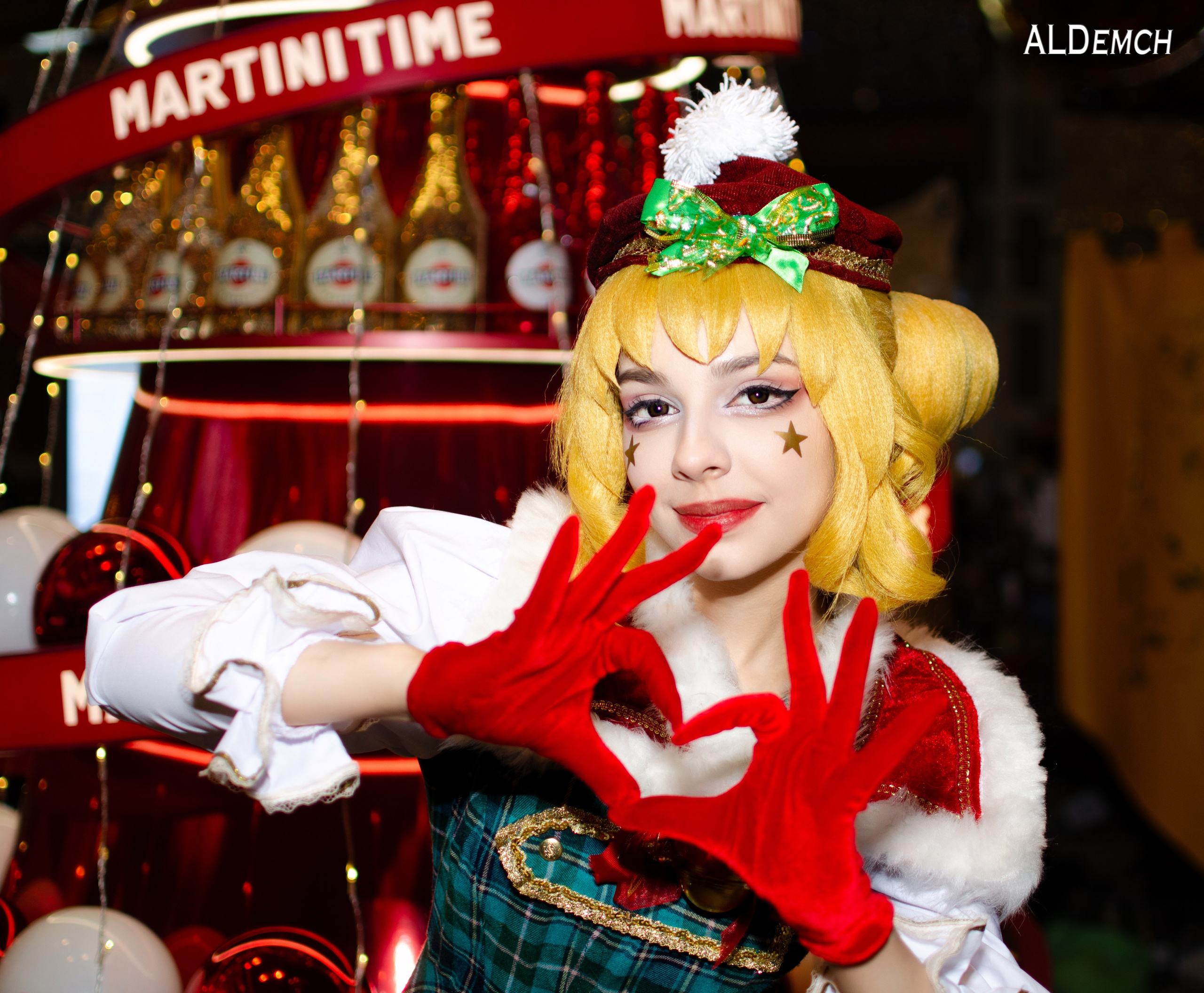 Аниме картинки персонажей и косплей фото в России Москве