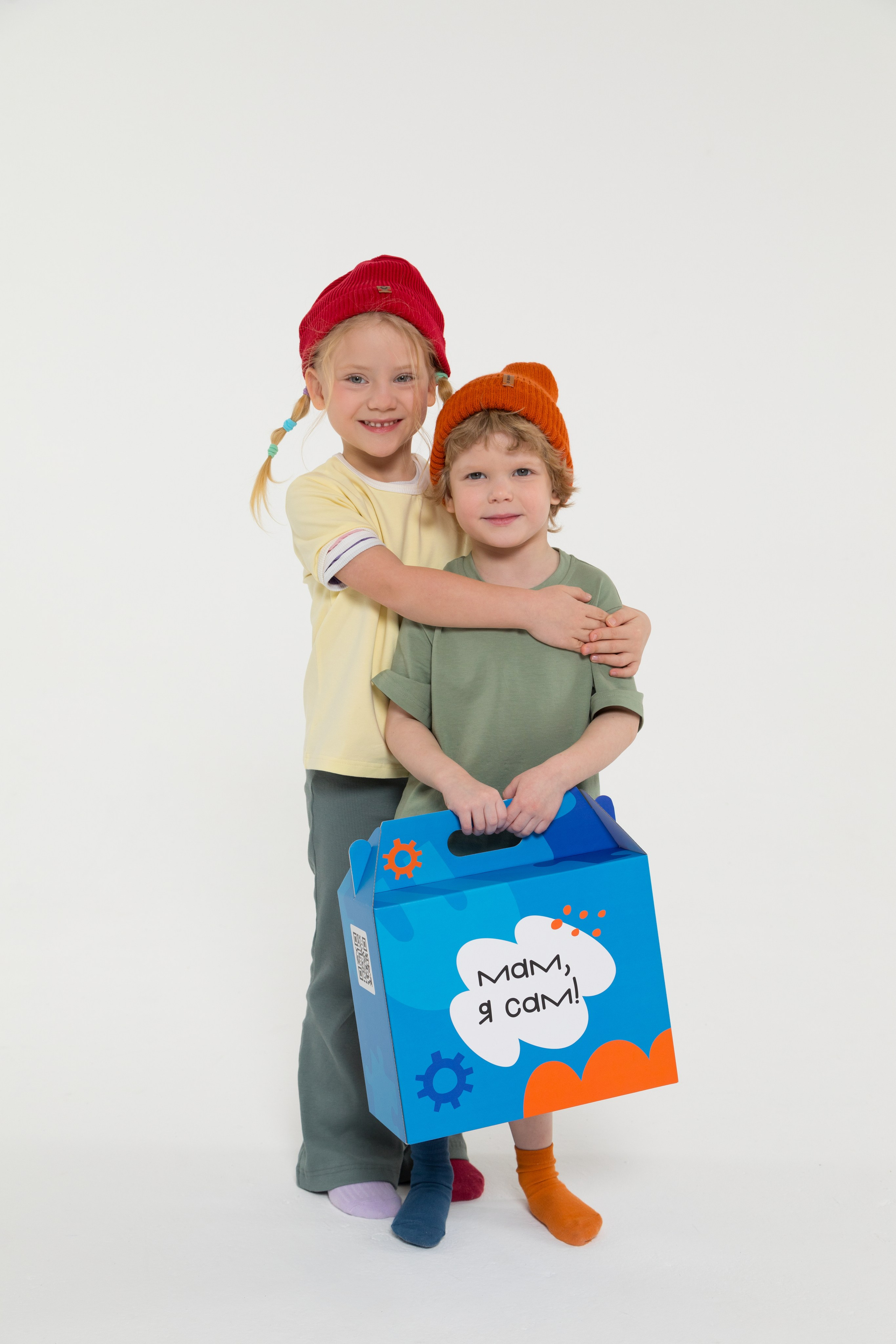 Имиджевая и каталожная съёмка для бренда детских пазлов. Детский и контент фотограф Надя Волкова Санкт-Петербург