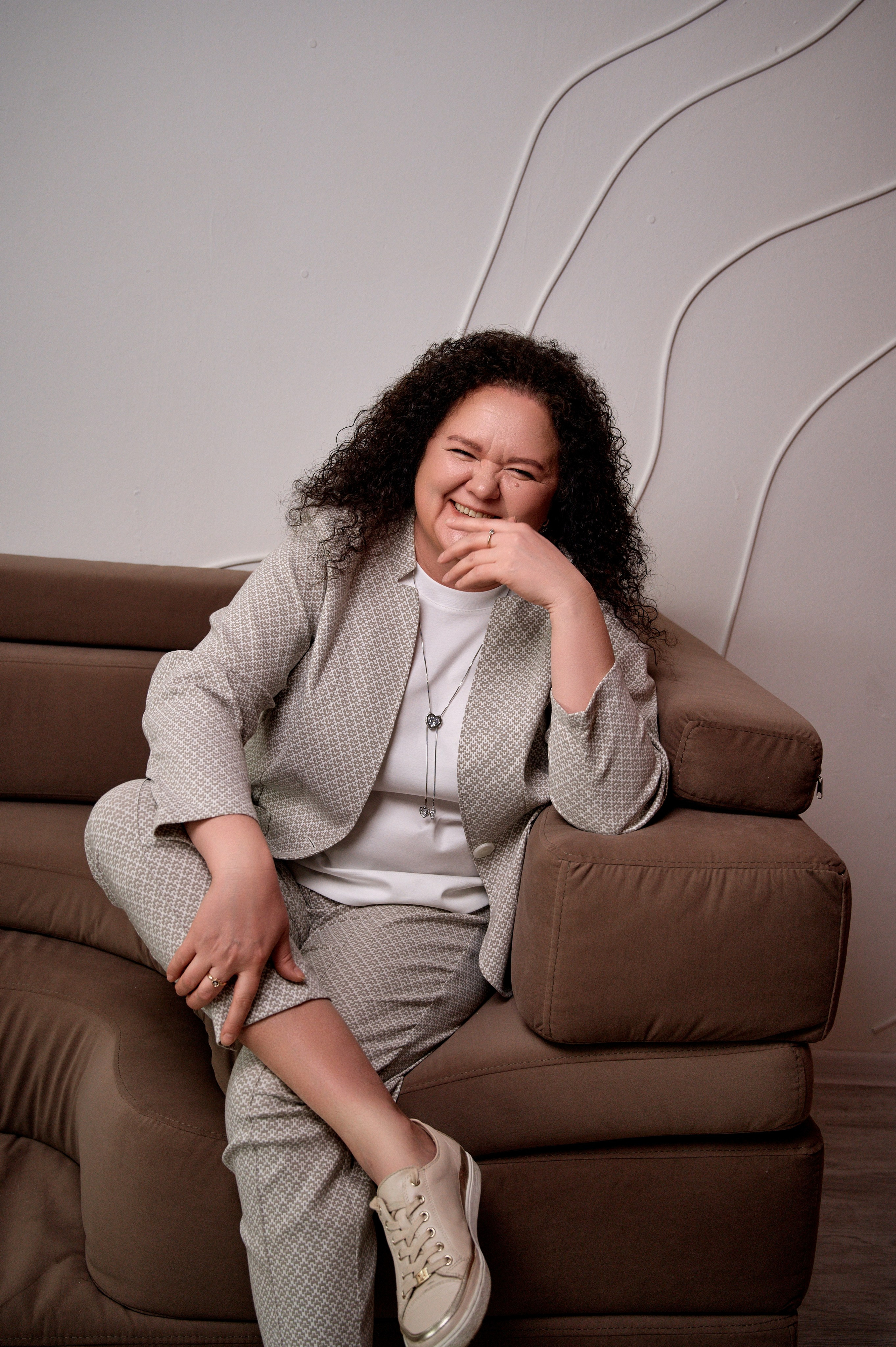 Семейная фотосессия для Лилии — тёплая съёмка в студии | Иван Третьяков, фотограф Новокузнецк