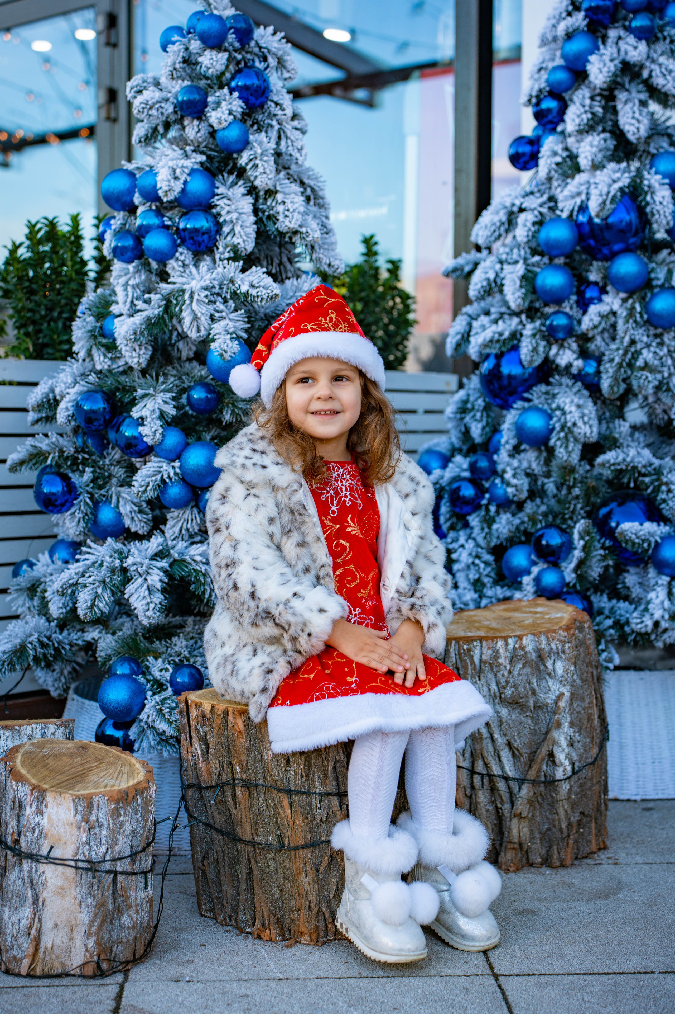 Новогодняя фотосессия в Новороссийске. Семейный и детский фотограф Екатерина Черняева. Снимаю портреты, love story, фотопрогулки, работаю на улице, в кафе, студии, дома у клиента