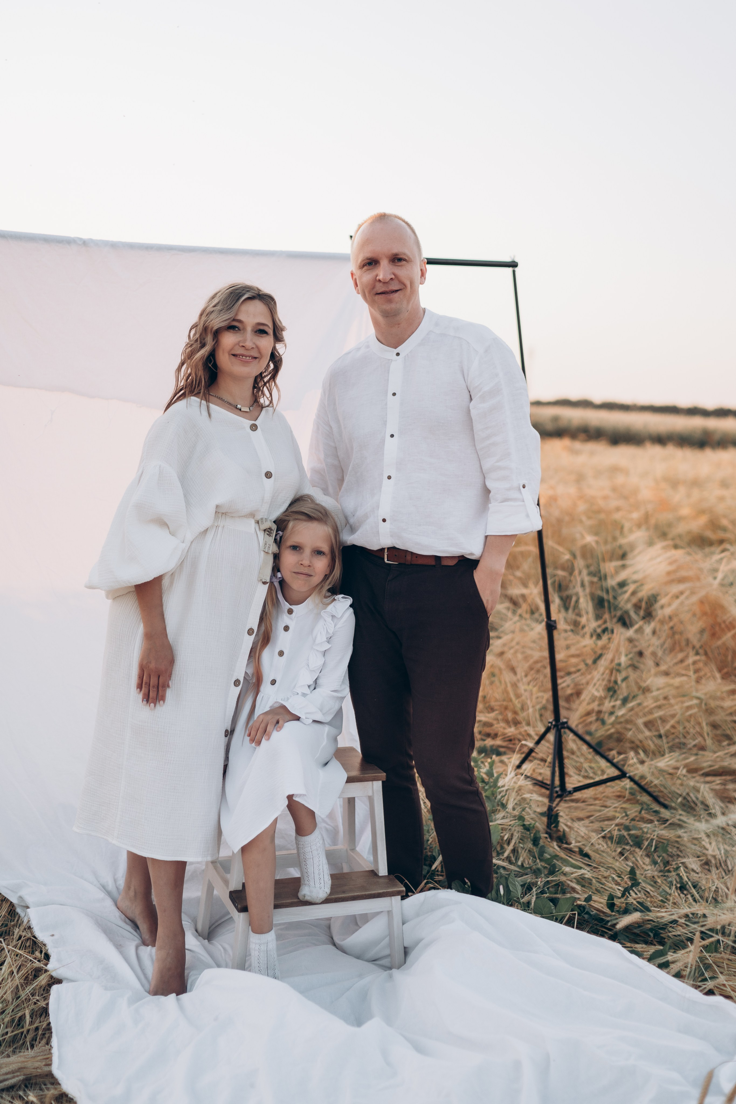 Закатная история в полях. Семейный фотограф в Москве Елена Гильманова