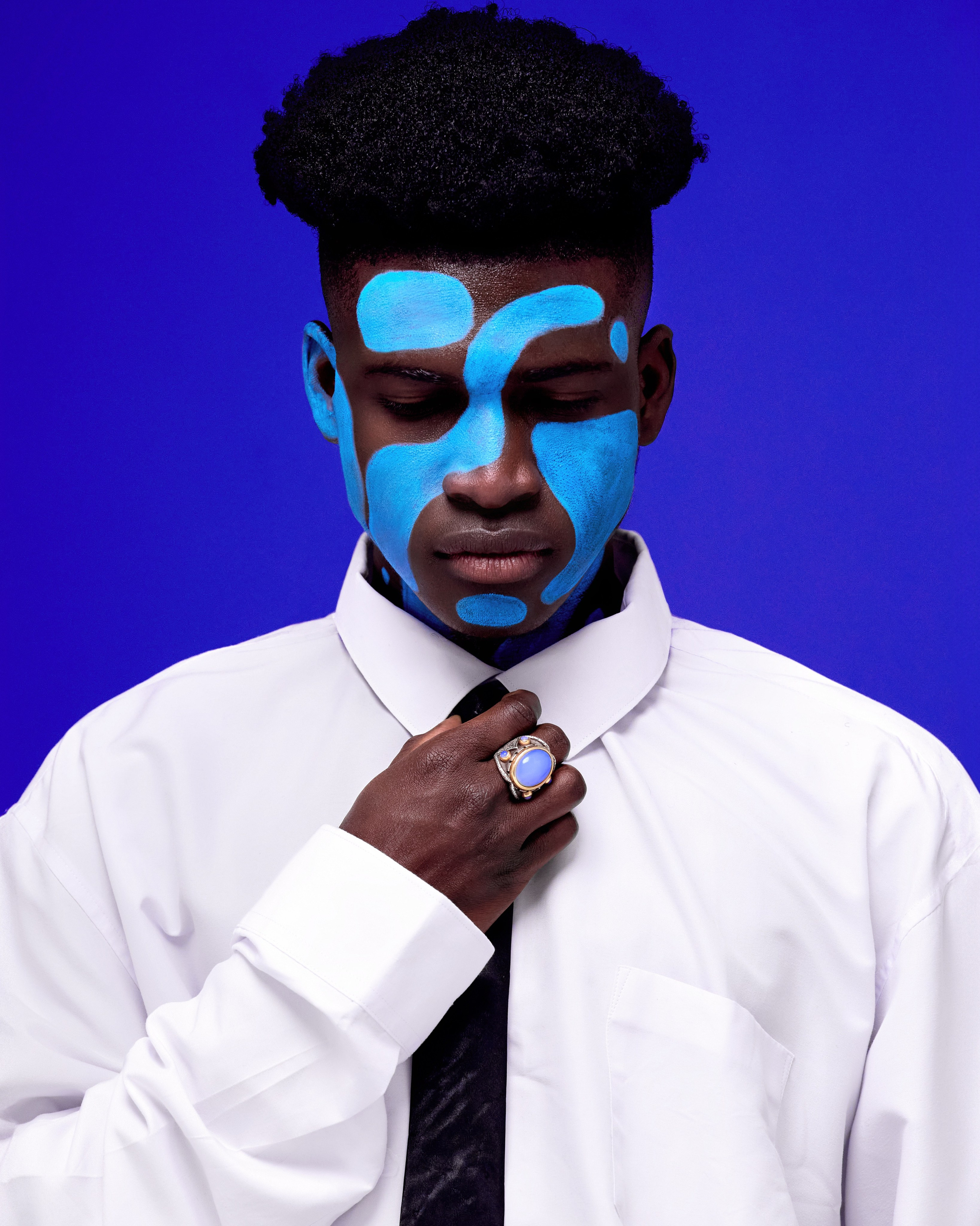 IV KLEIN. Святослав Лебедев | Рекламный фотограф — Коммерческая съемка, Арт-дирекшн, AI-интеграция