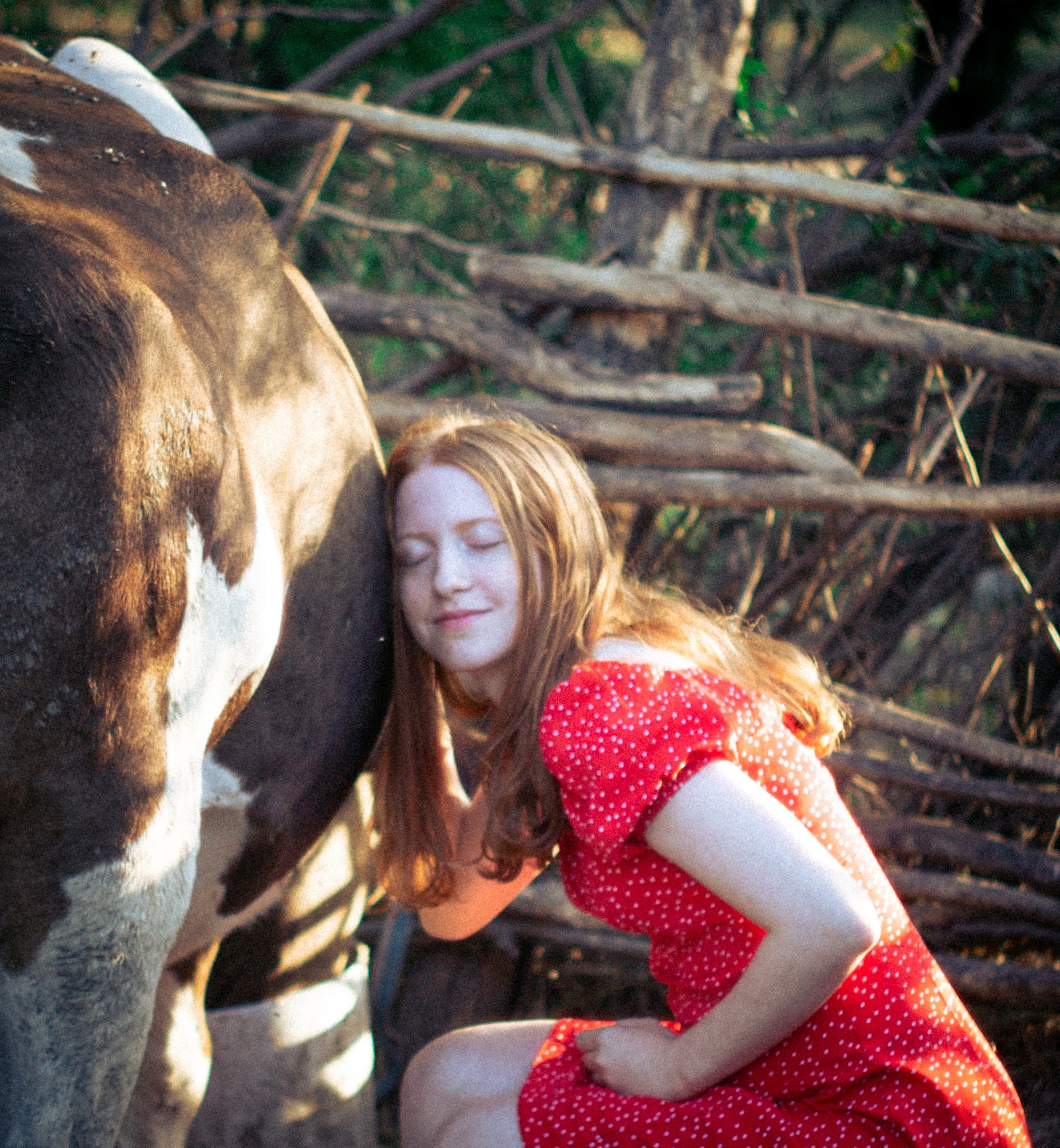 Платье в горошек. • Фотограф Александра Светозар Алчевск •