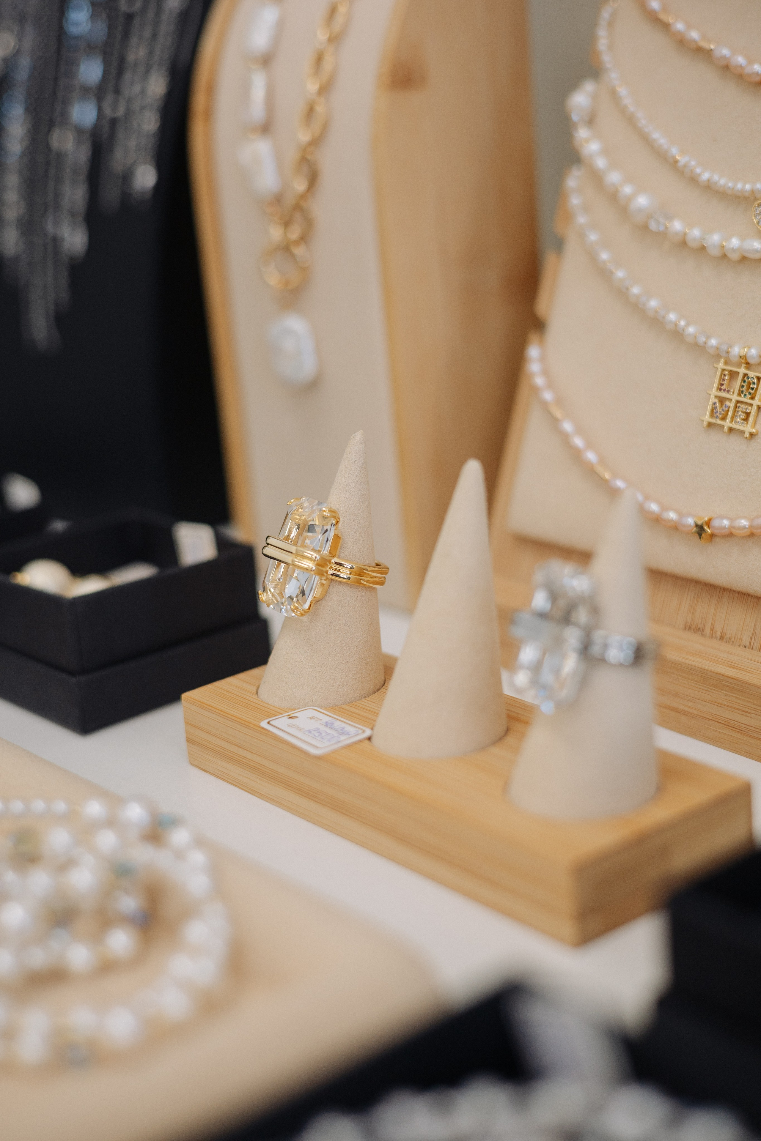 Song of Stones открытие шоурума Олеси Зверевой. Психолог, фотограф Мария Черницкая