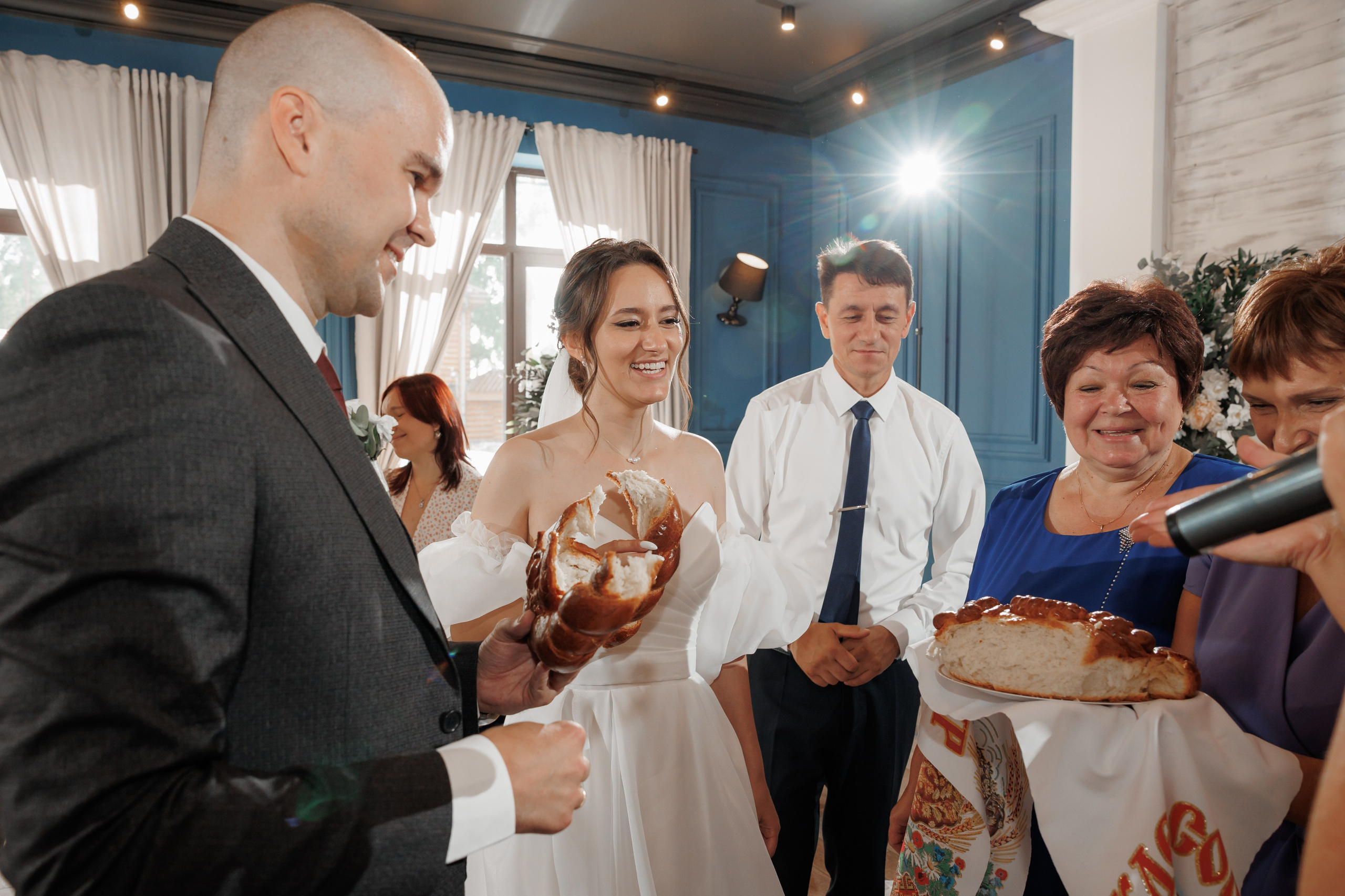 Полина и Дмитрий, загородный клуб «Барин», ЗАГС в г. Пушкино. Свадебный и репортажный фотограф (Москва, Королев и другие)