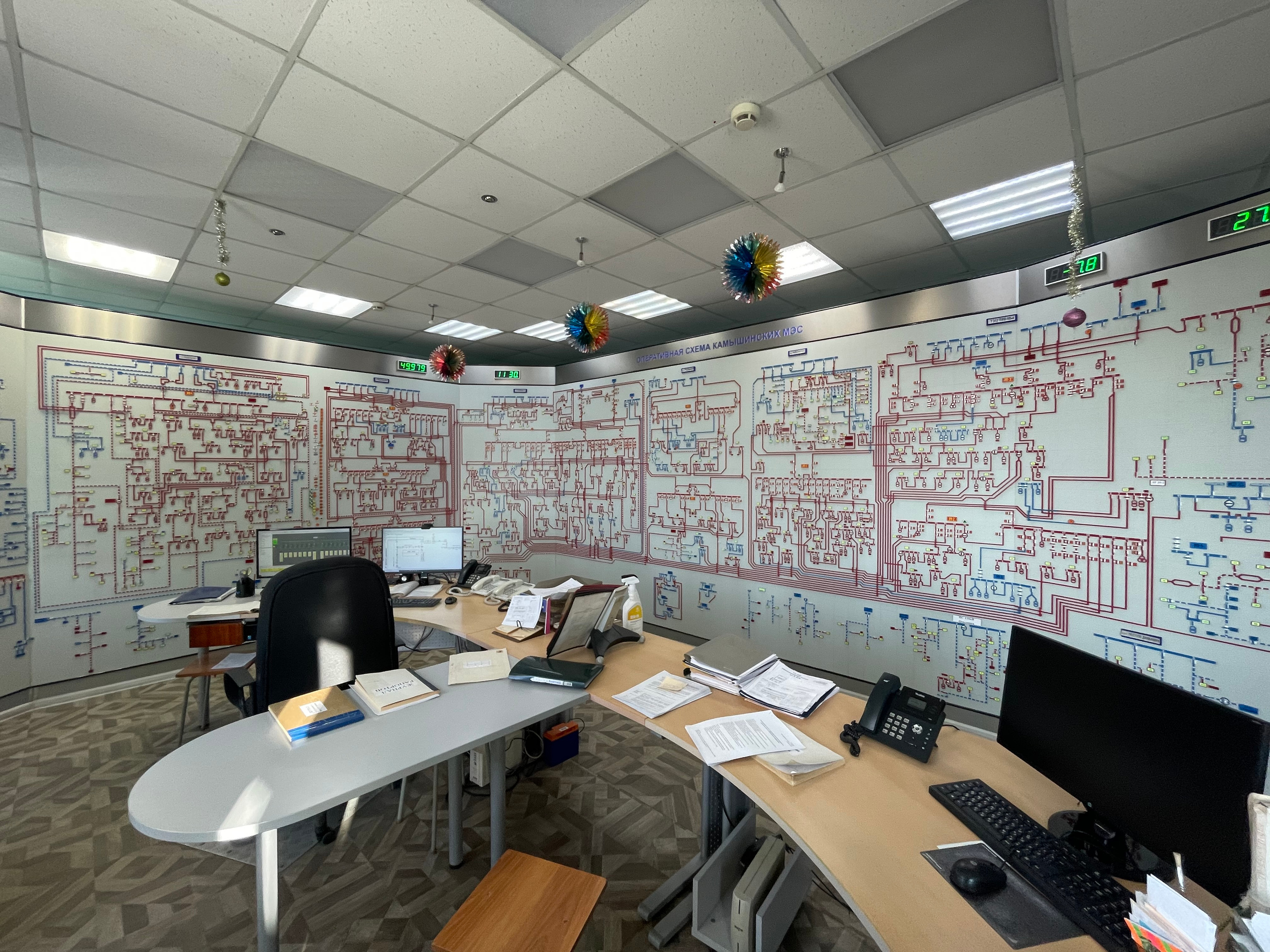 Оперативная дежурная ЭС 40500. ВИЗУАЛЬНЫЕ И ЗВУКОВЫЕ РЕШЕНИЯ ДЛЯ БИЗНЕСА И СЪЁМОК ТЕЛЕТЕЛА