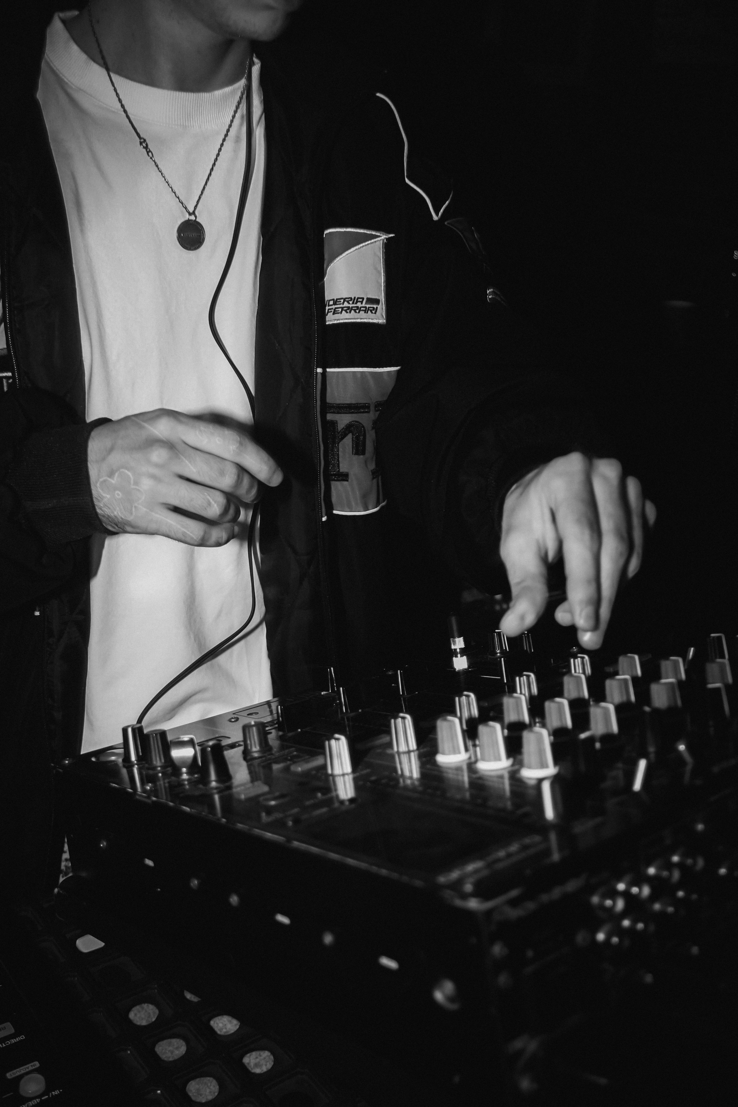 Бар «Ставников» мероприятие MOSHPIT FUNK & Friends. RONNY photo | фотограф Екатеринбург — Санкт-Петербург