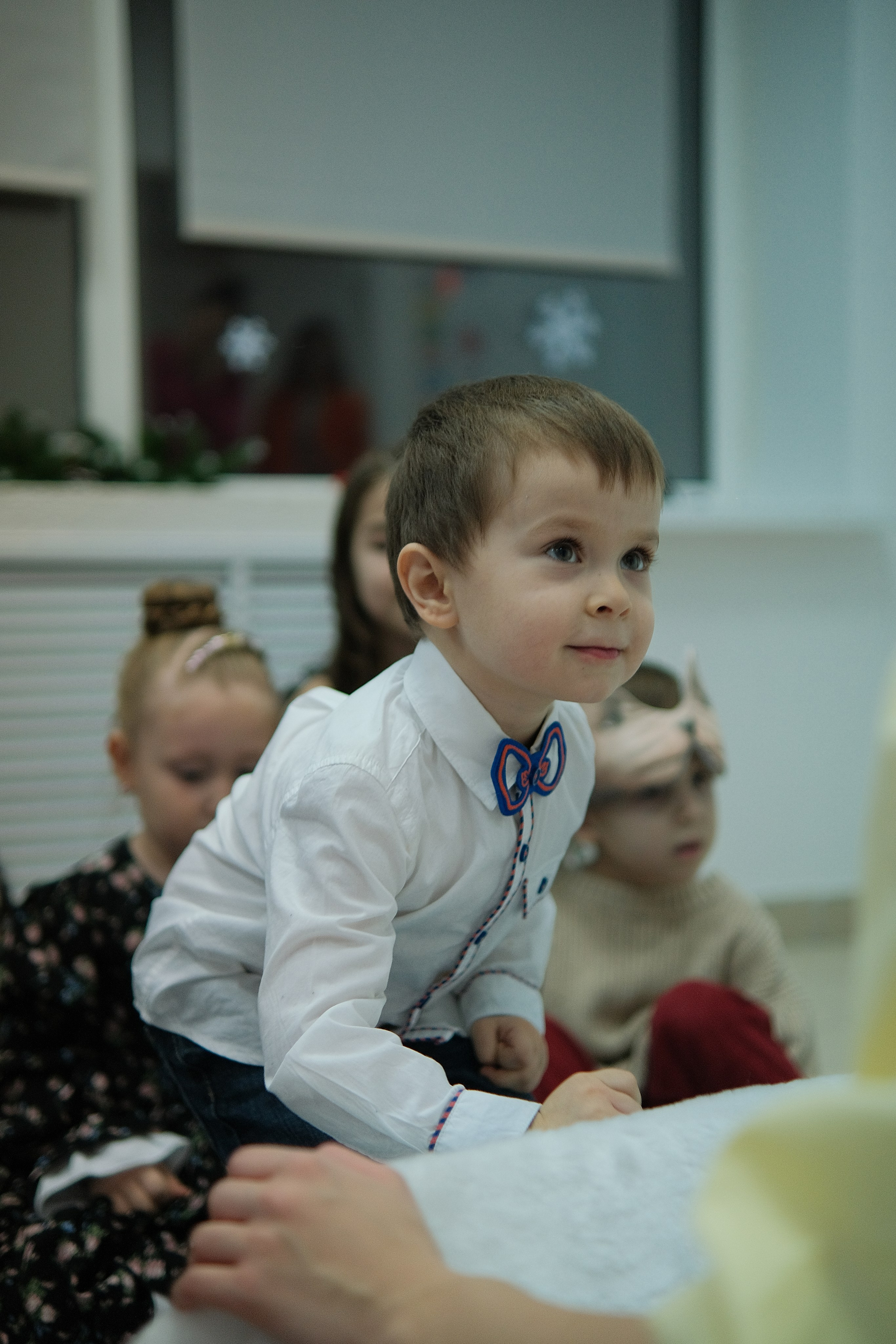 Мир знаний (Новогодний утренник). Serg_film