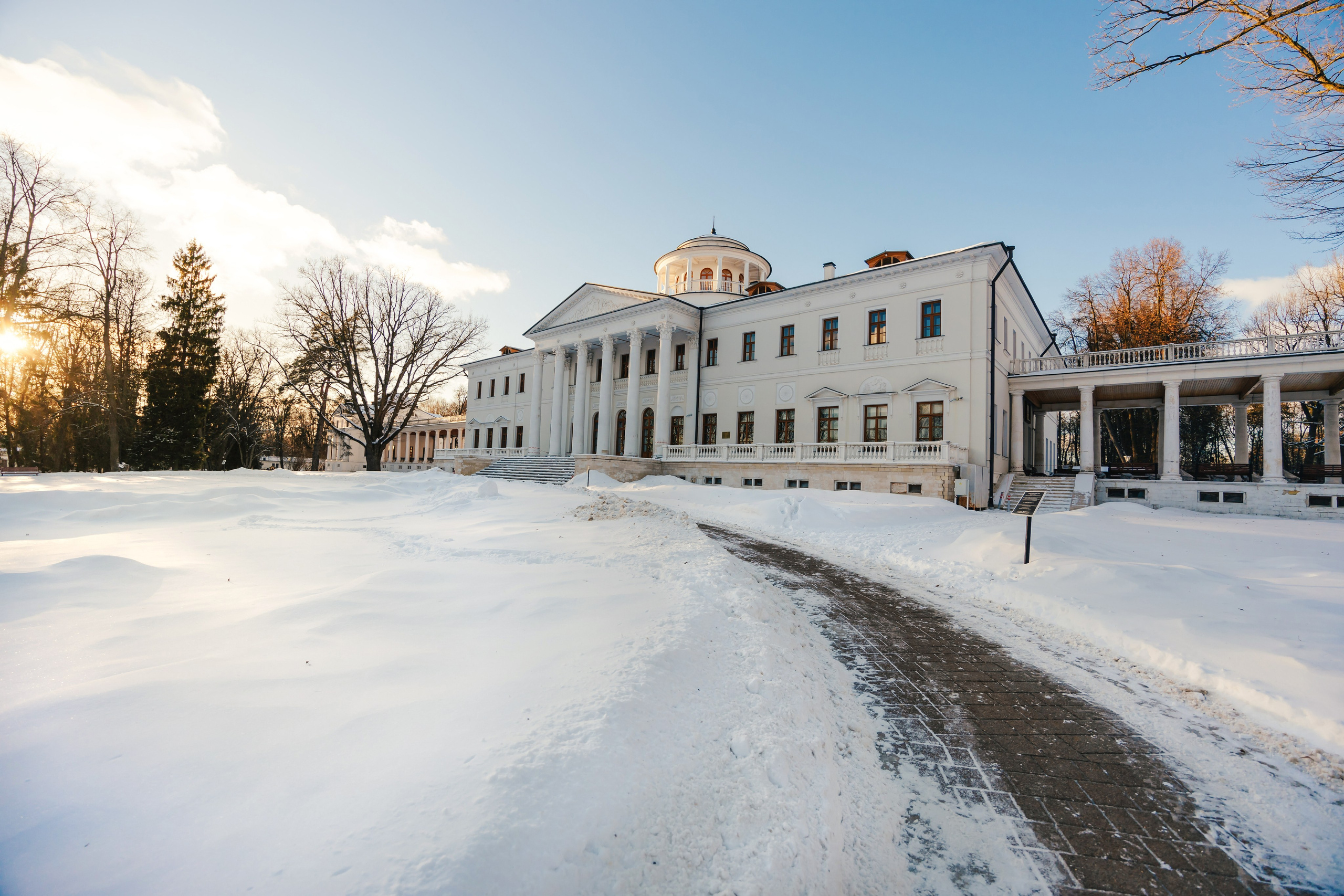 В русском стиле. Александр Антонов. Профессиональный свадебный, репортажный фотограф в Москве, Подольске. Фото+Видео на любой праздник