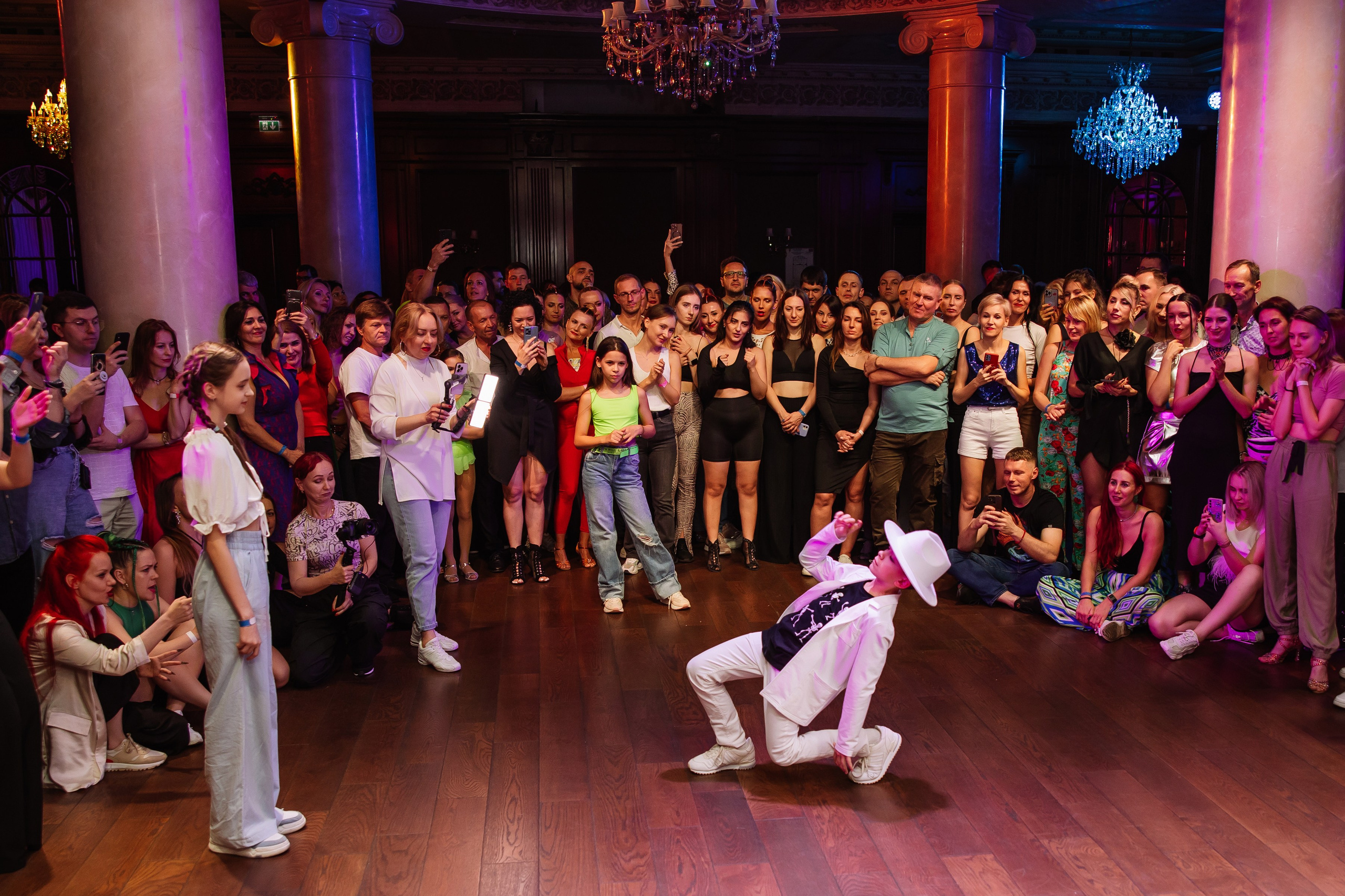 Фотограф Анна Крылова  — батл на  танцевальном фестивале бачаты в Краснодаре "Noches sensuales", фотография как дети танцуют бачату