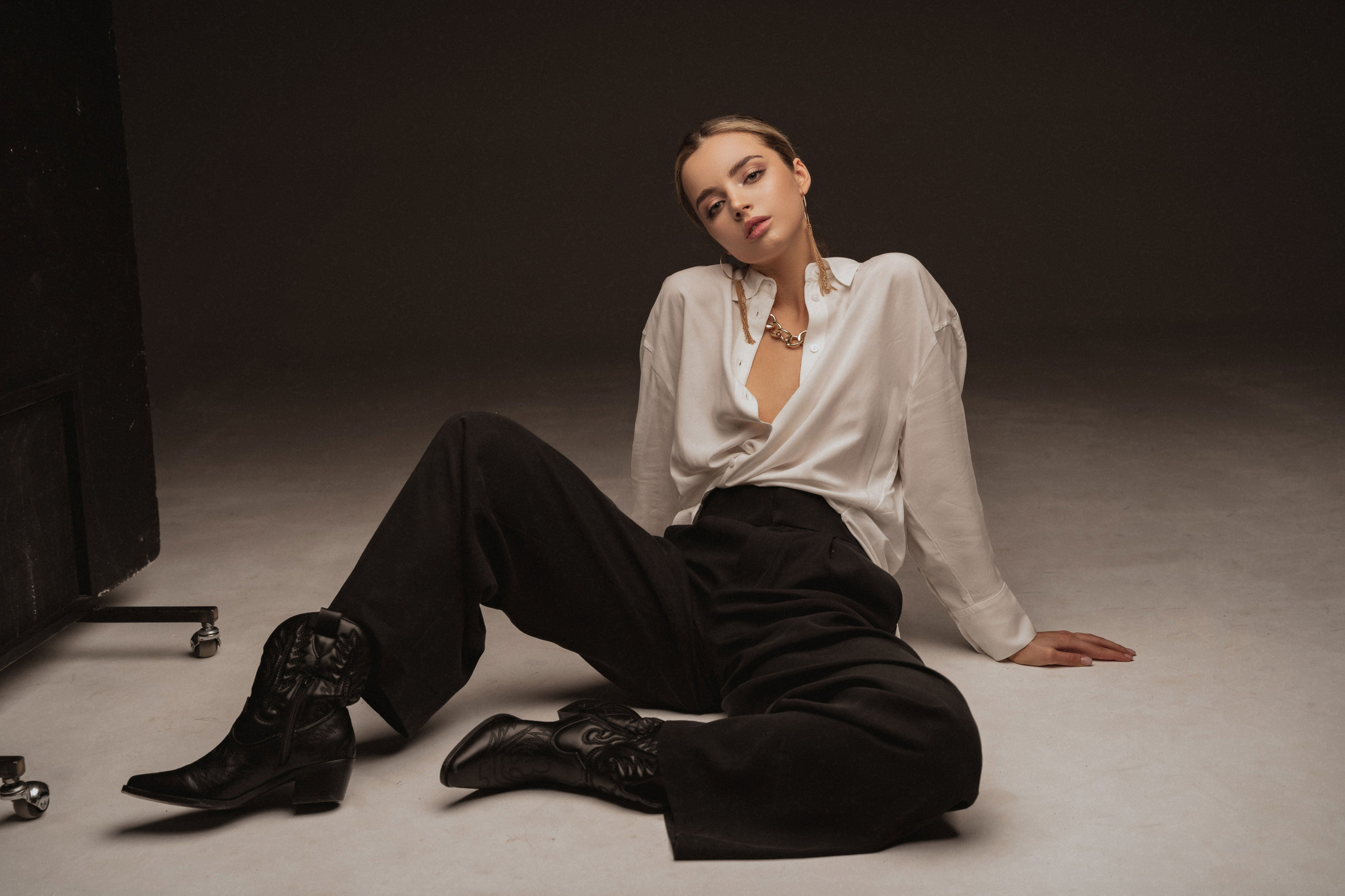 Фотосъемка для Анастасии с разными источниками света. Свадебный и портретный фотограф Клипа Максим