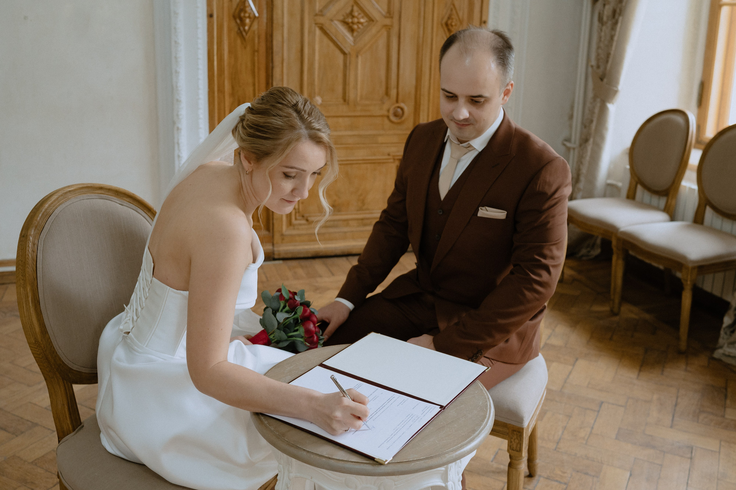 Регистрация брака и свадебная фотосессия в Библиотеке-читальне имени А. С. Пушкина. Свадебный фотограф Москва — Сергей и Татьяна