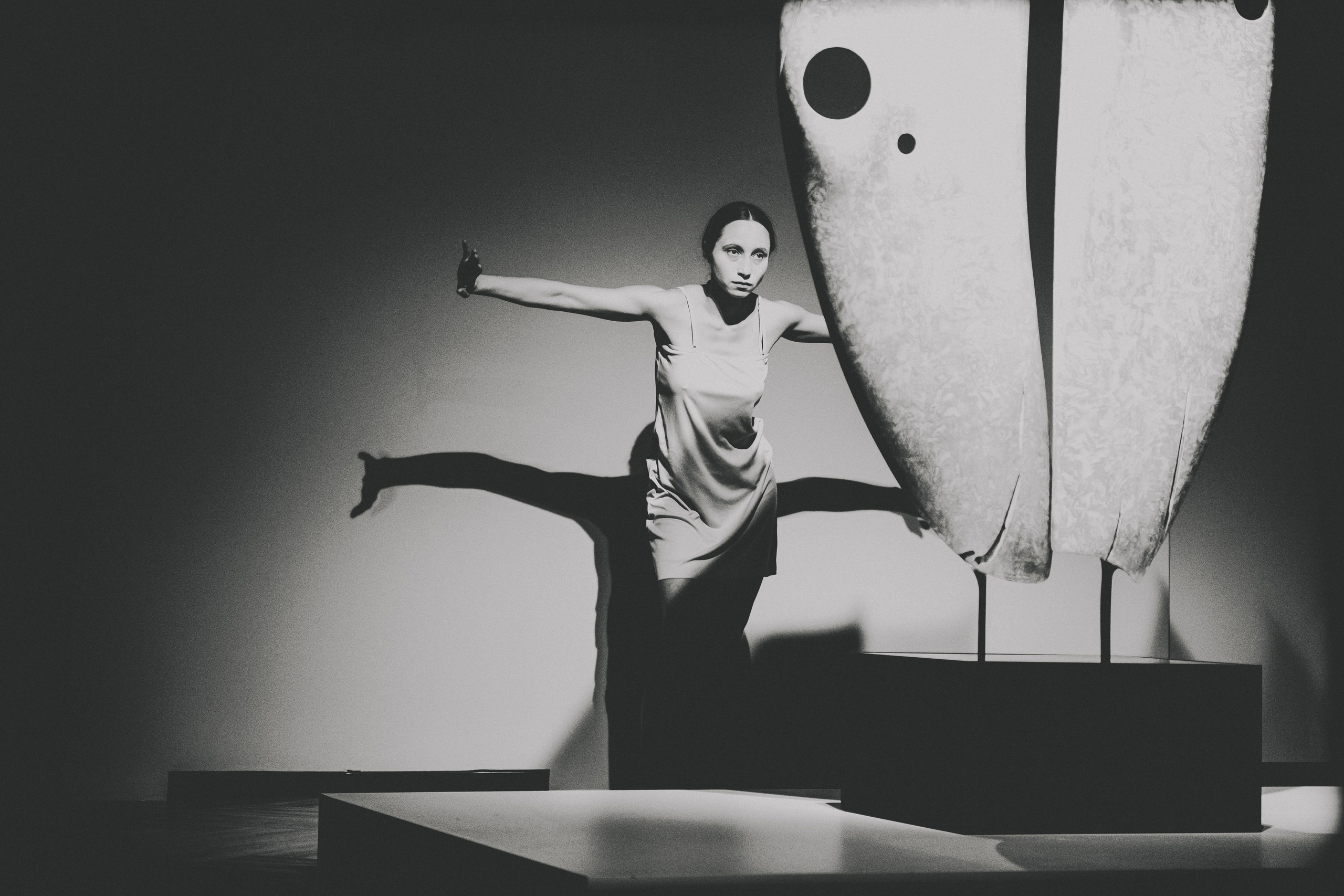 Перформанс в галерее. Фотограф в Иркутске Анна Мирошникова