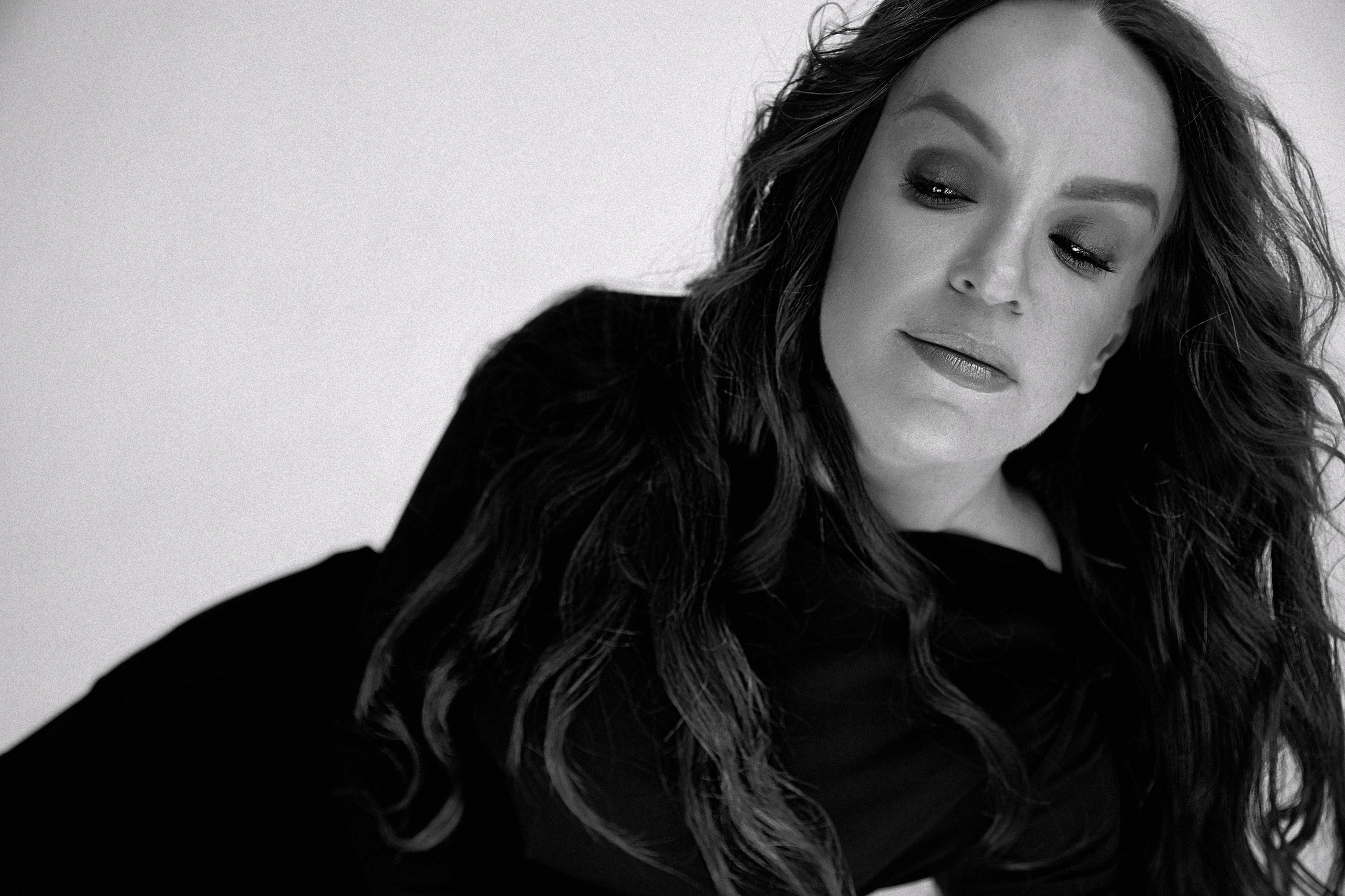 NADYA. Yulia Otroschenko