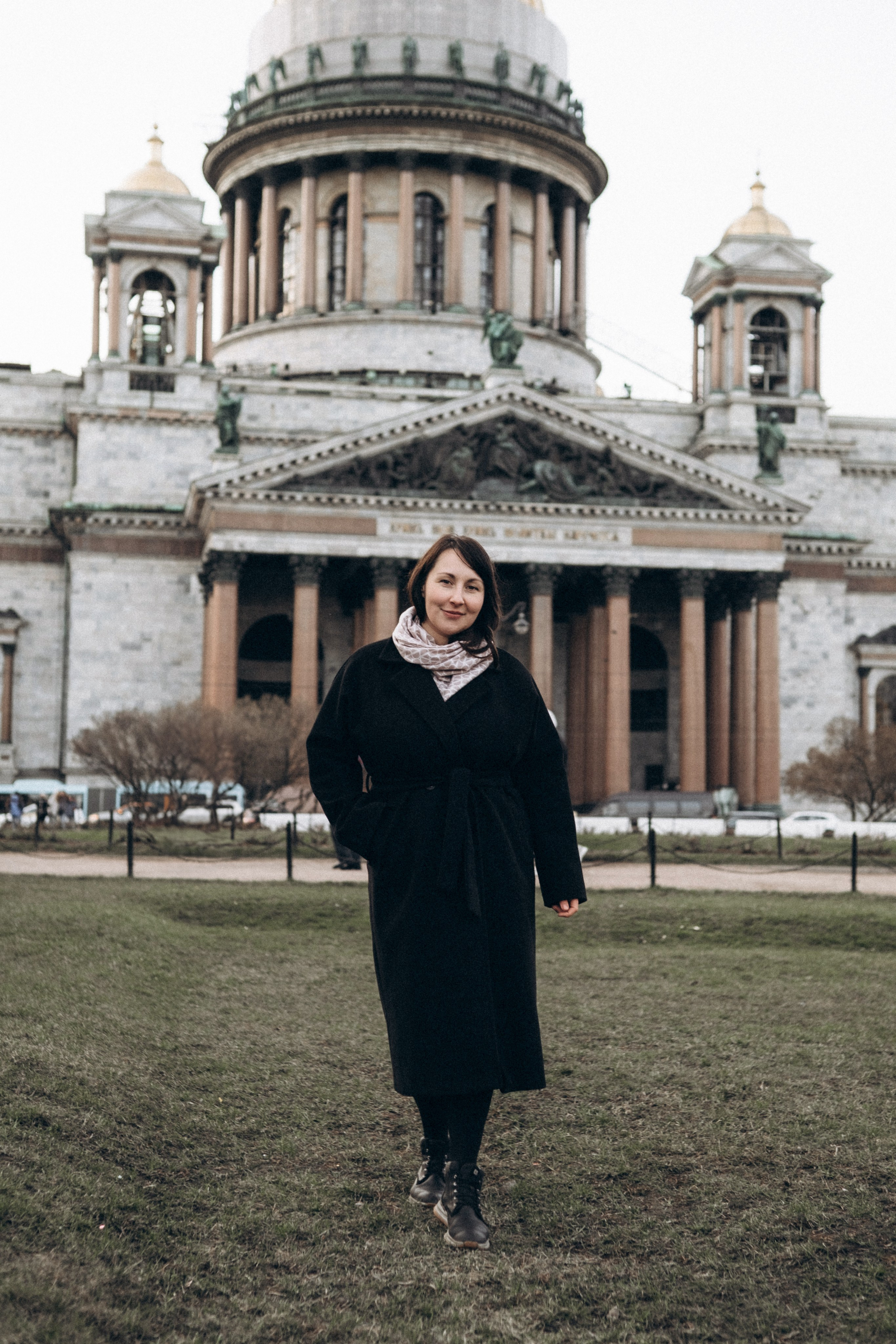 Прогулка у Исаакиевского собора. Фотограф в Санкт-Петербурге Кристина Брянская